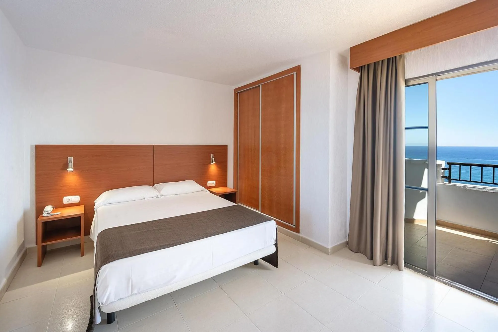 Photo of the whole room, Bed in Hotel Playas de Torrevieja