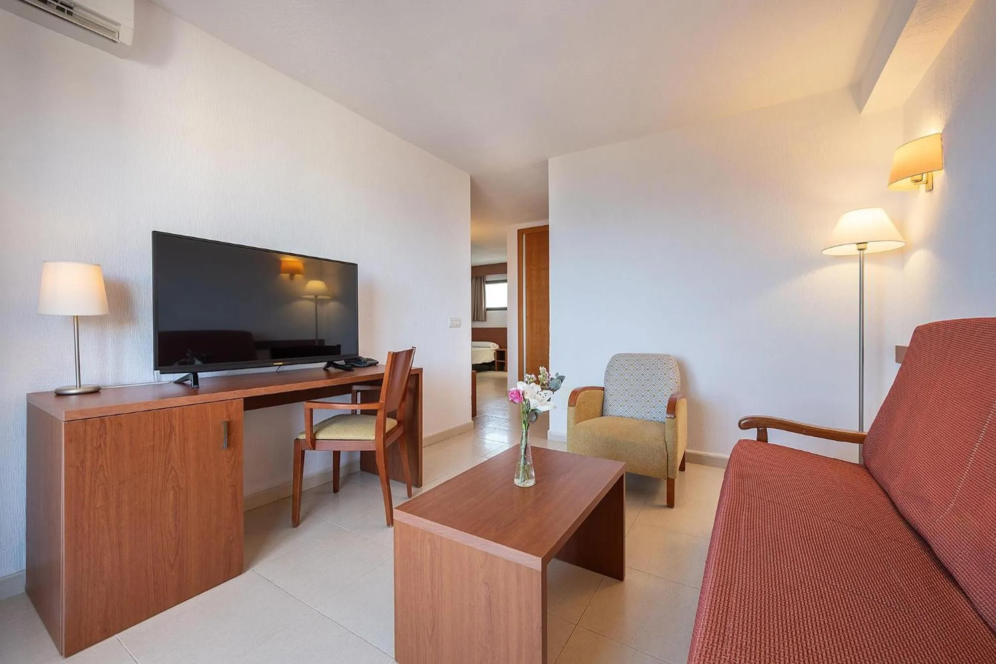 Photo of the whole room in Hotel Playas de Torrevieja