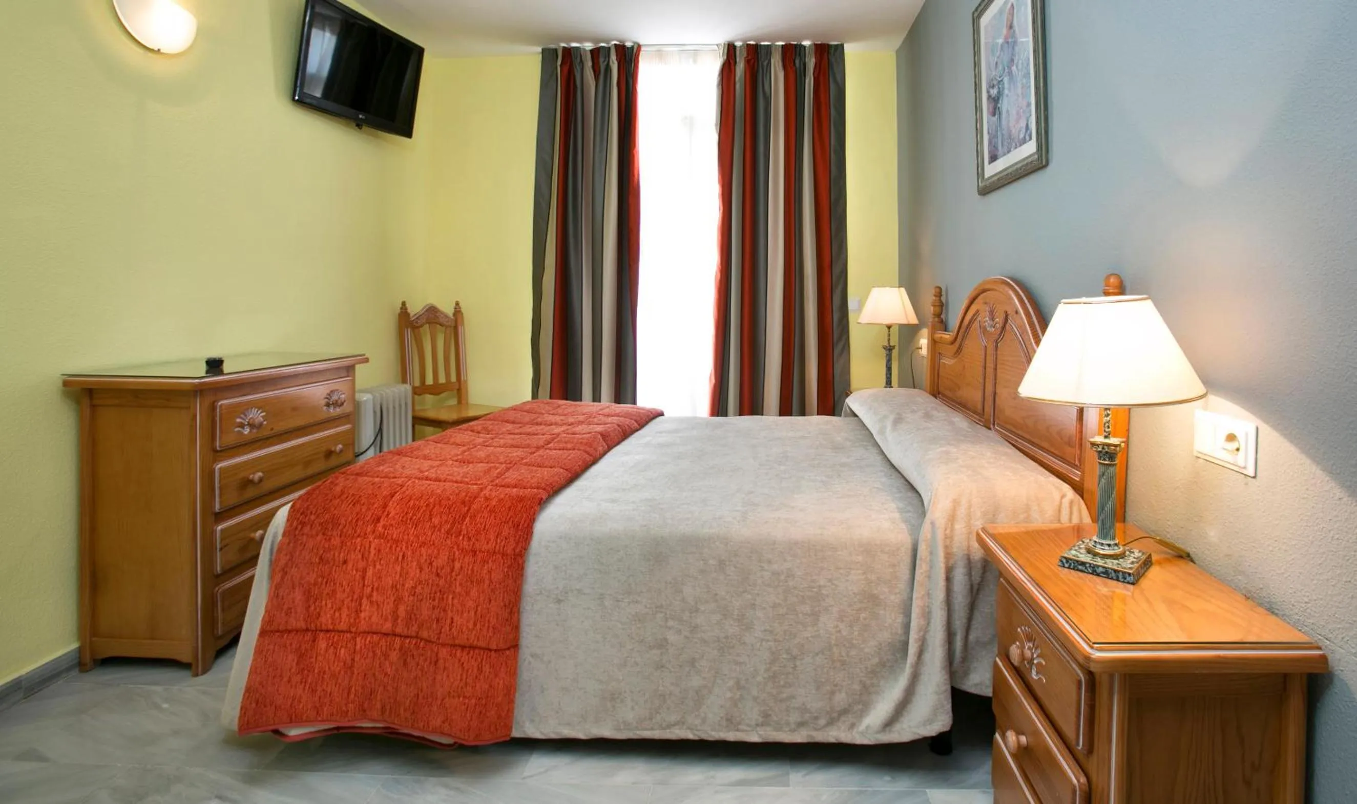 TV and multimedia, Bed in Ona Campanario