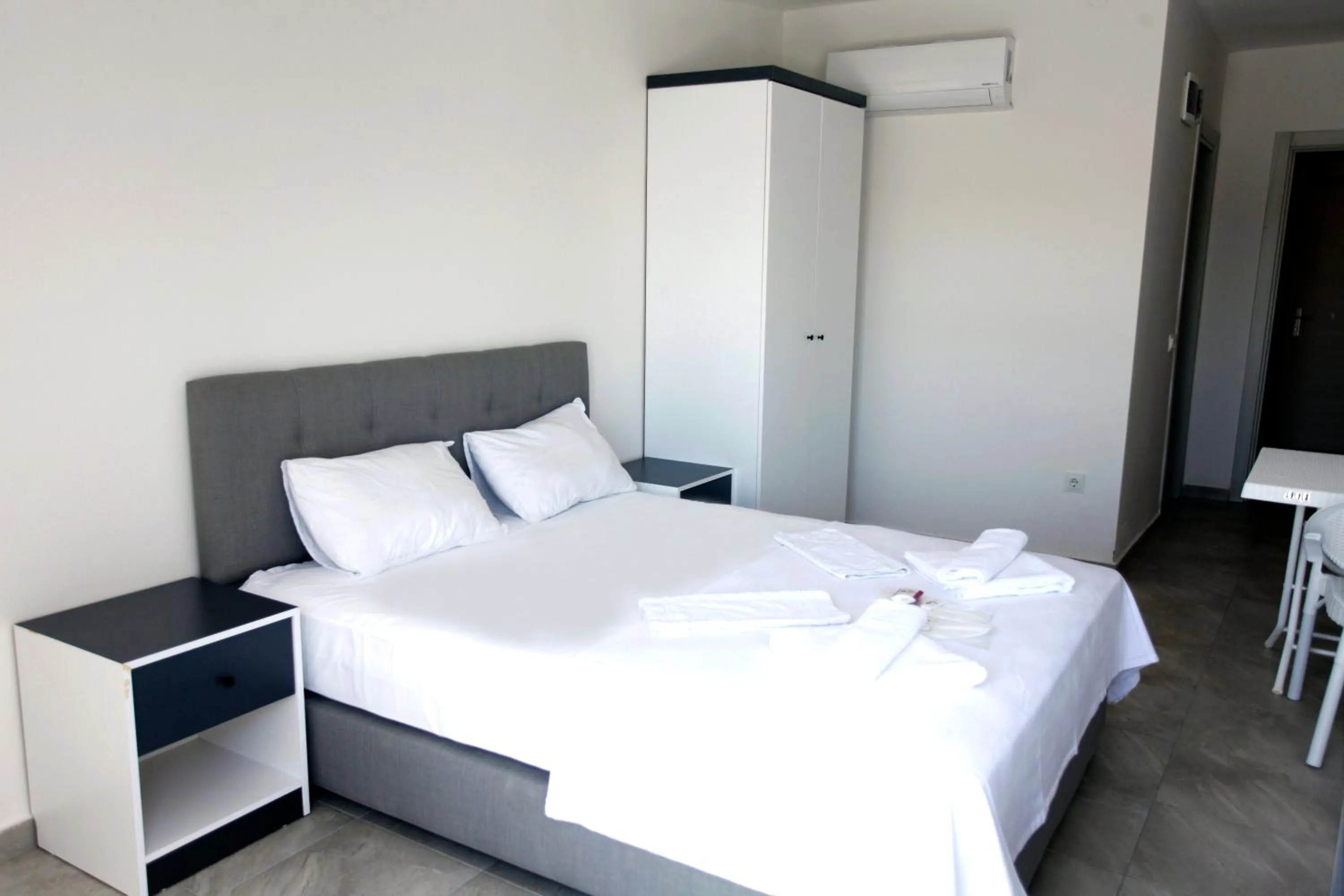 Bedroom, Bed in Lofts Alanya Luna Hotel