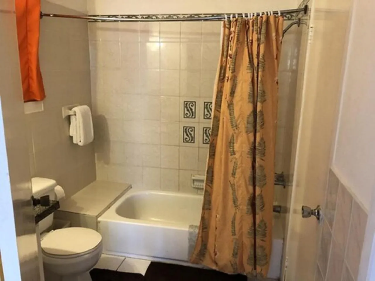 Toilet, Bathroom in Sky Castles