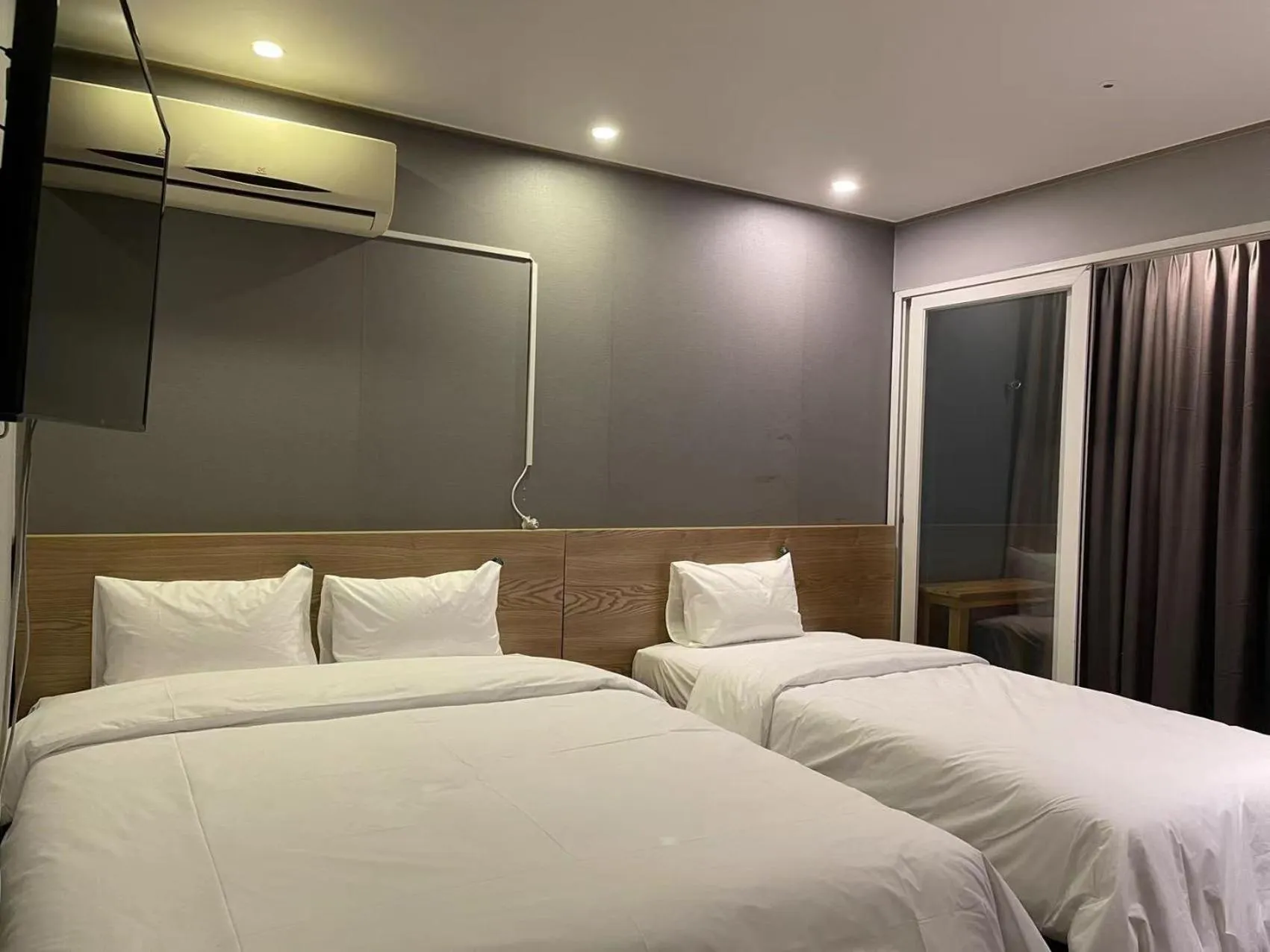 Bed in The garden hotel