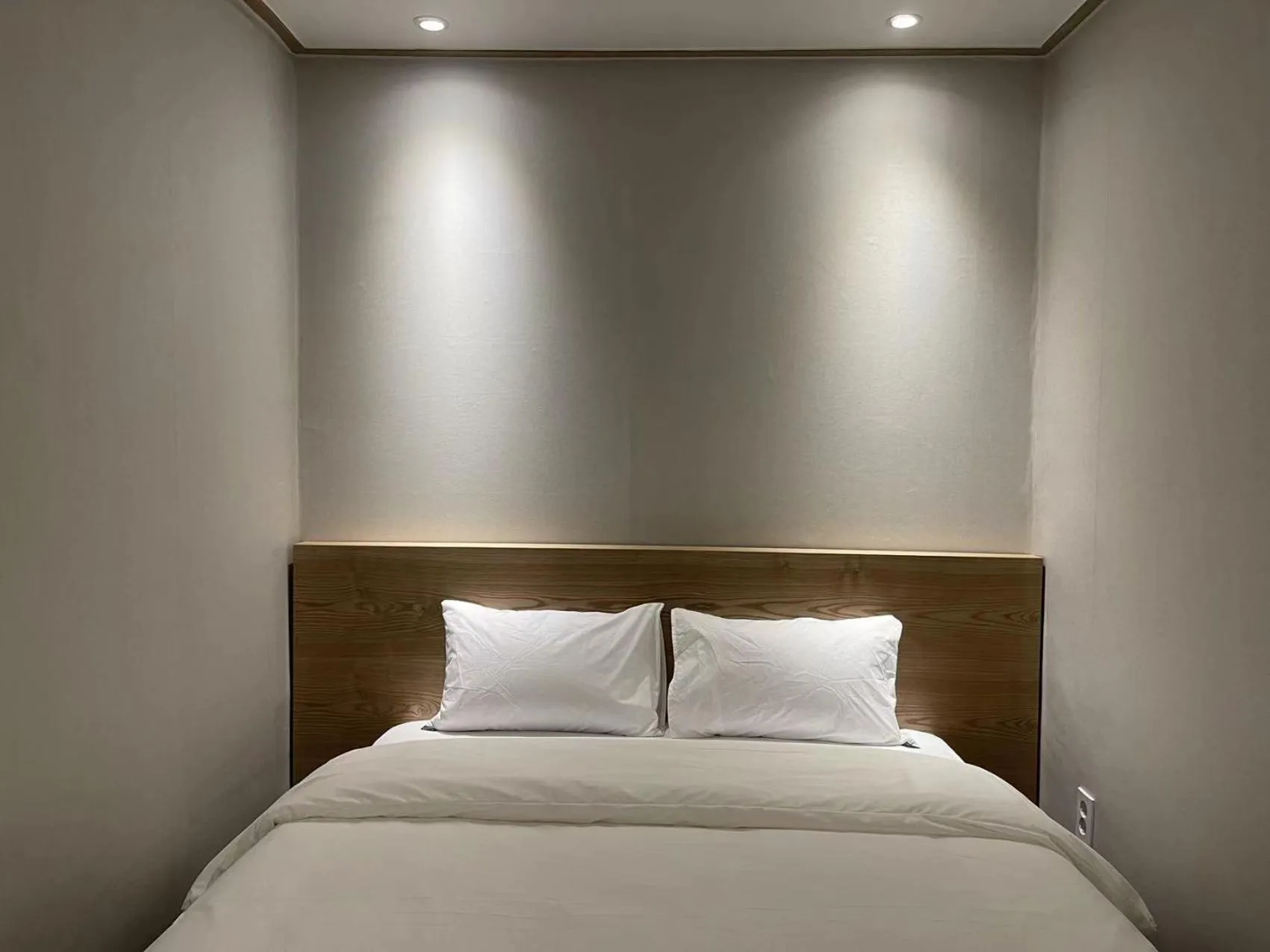 Bed in The garden hotel