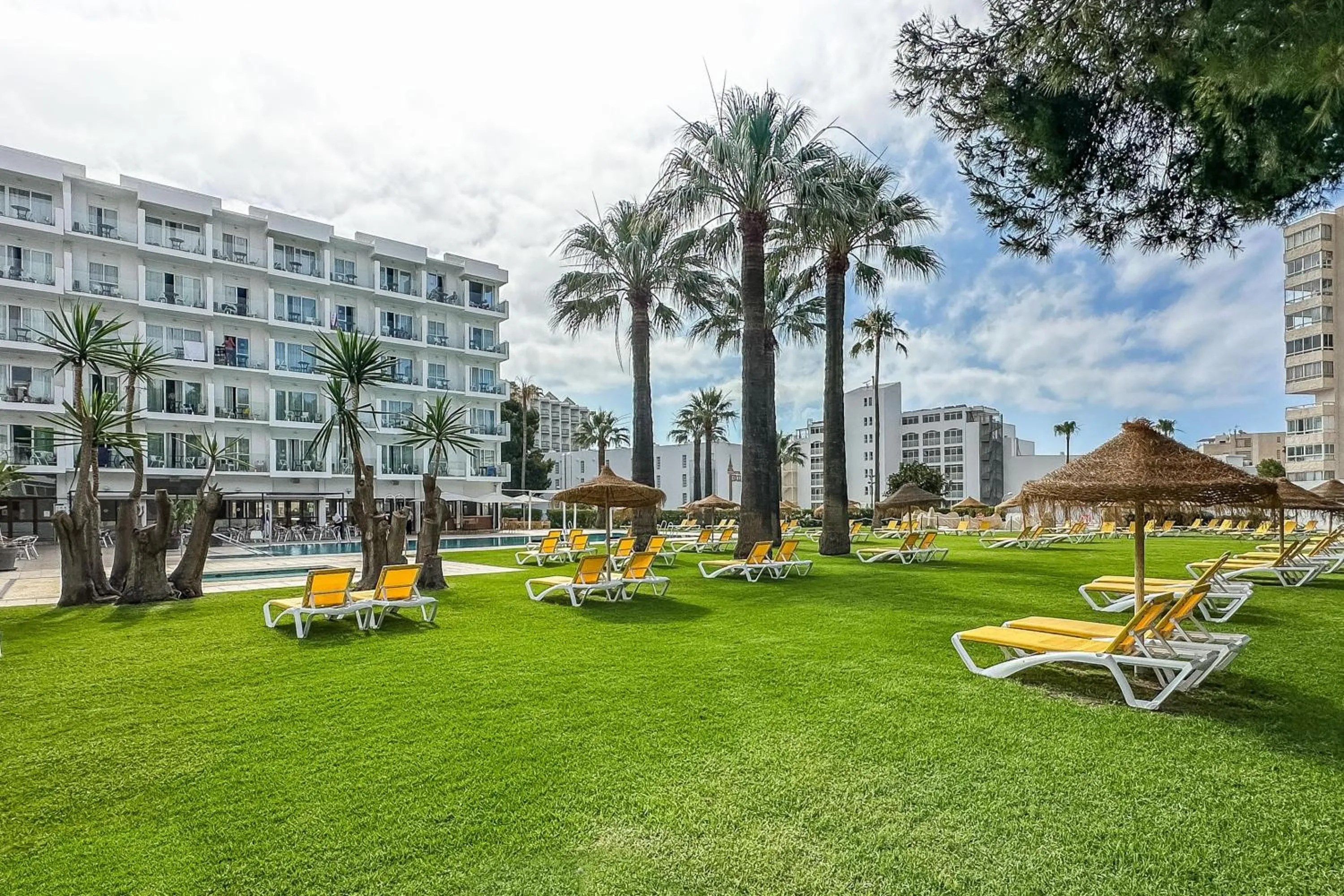 Garden in THB San Fermín
