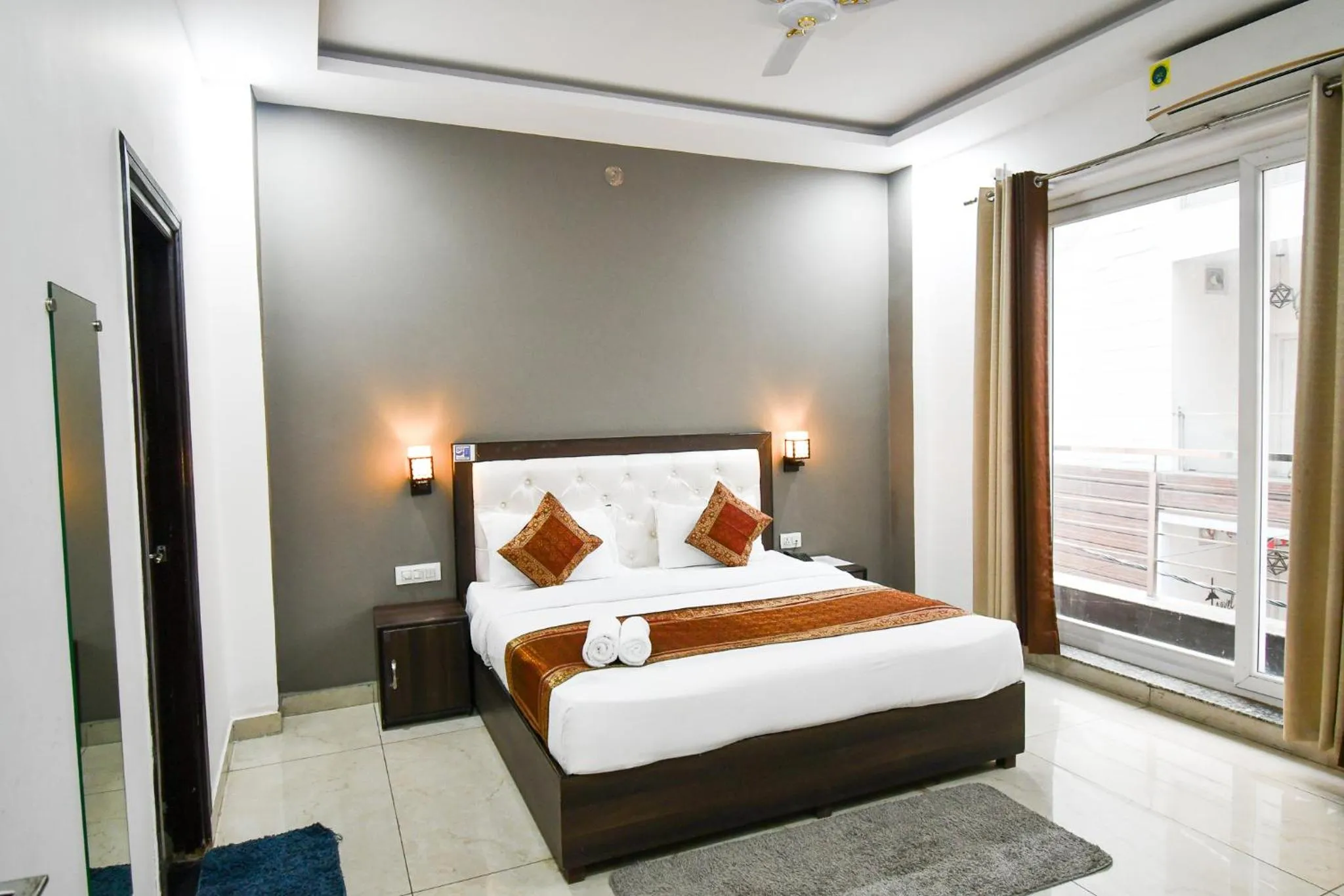 Photo of the whole room in Blue River Hostel, Rishikesh