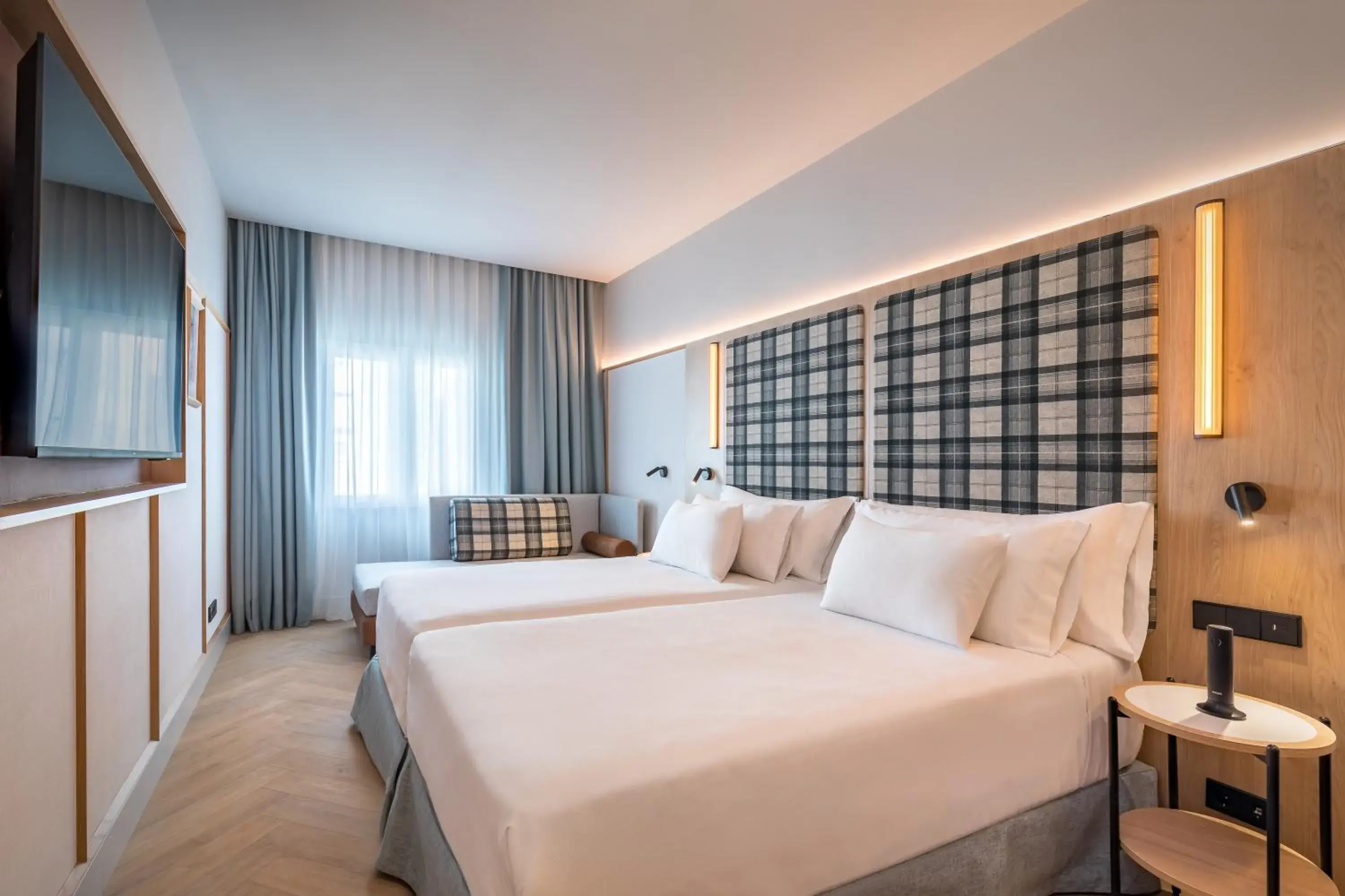 Double Room with Pool View in Barcelo Valladolid Double Room with Pool View in Barcelo Valladolid