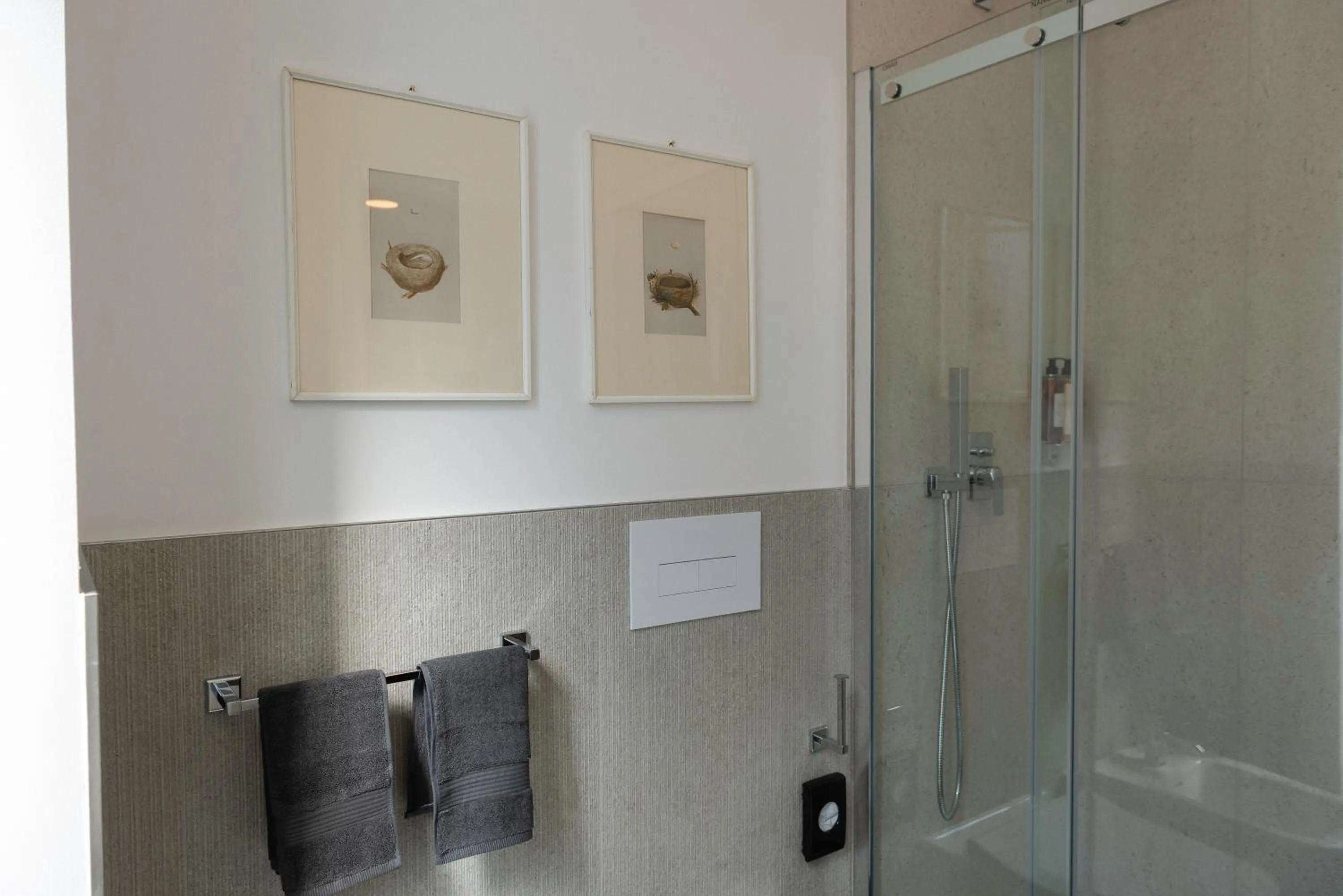 Bathroom in CASA Room Apartments Diaz 8