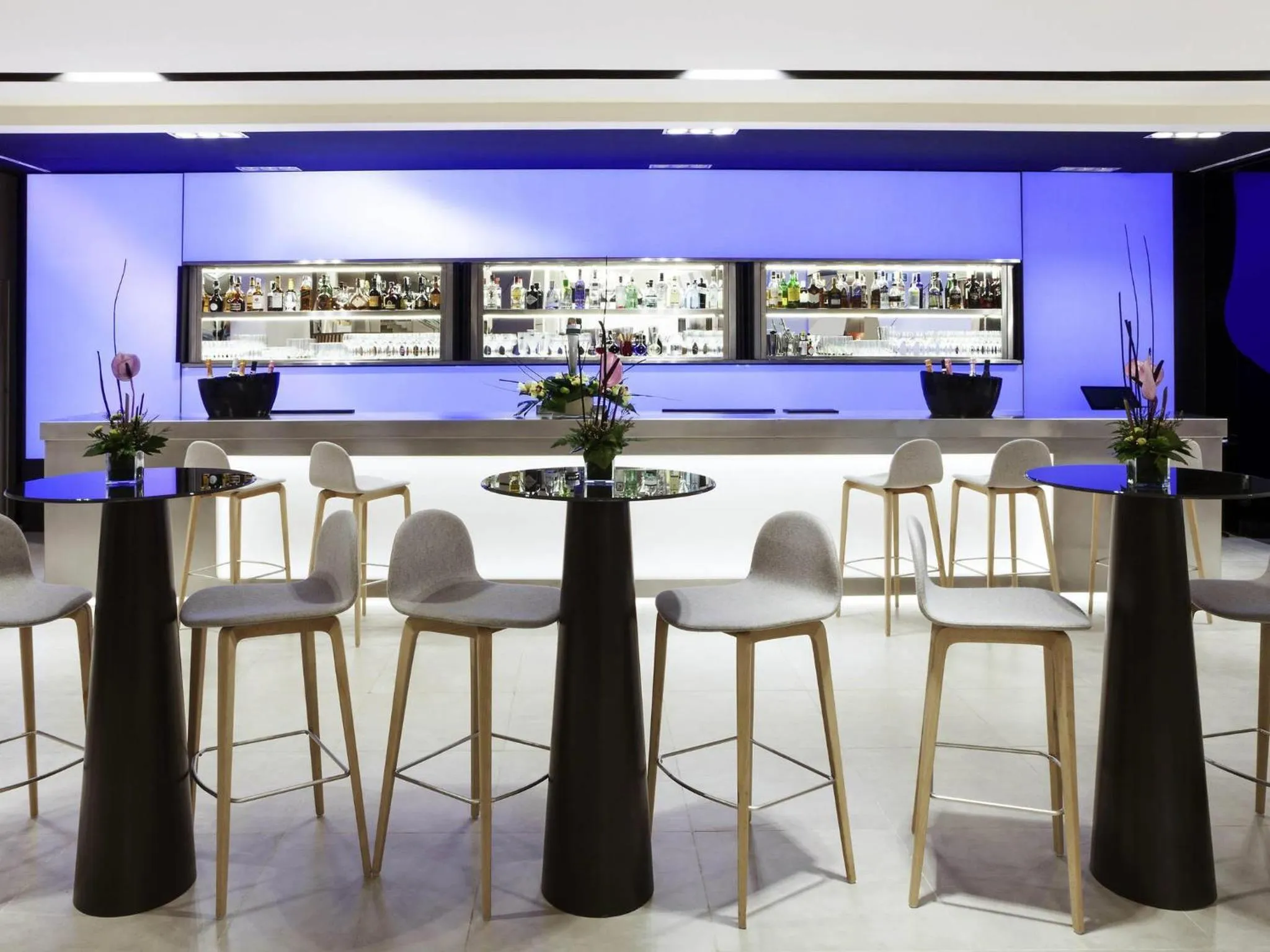 Restaurant/places to eat in Novotel Madrid Center