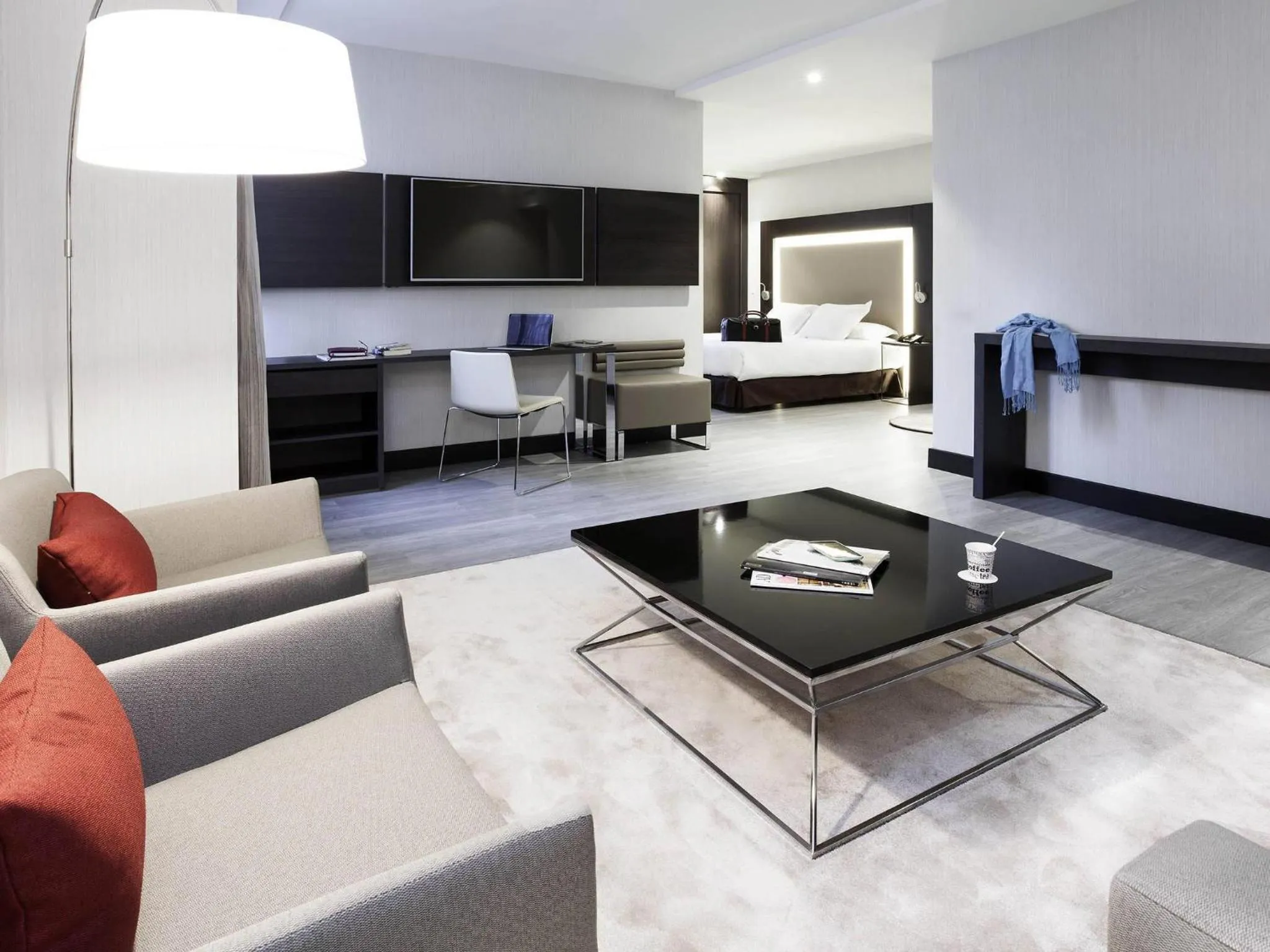 Bedroom, Bed in Novotel Madrid Center