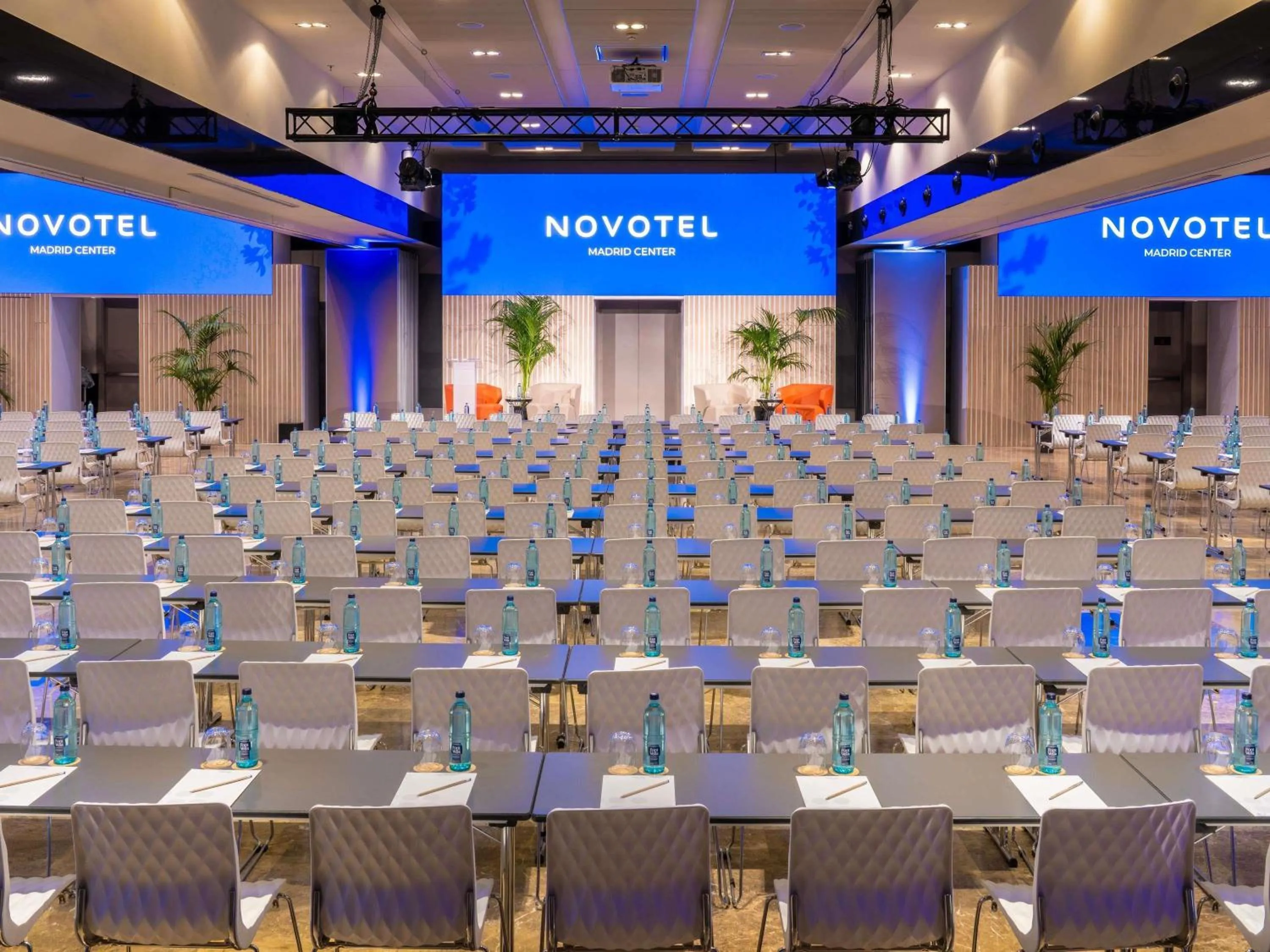 Meeting/conference room in Novotel Madrid Center
