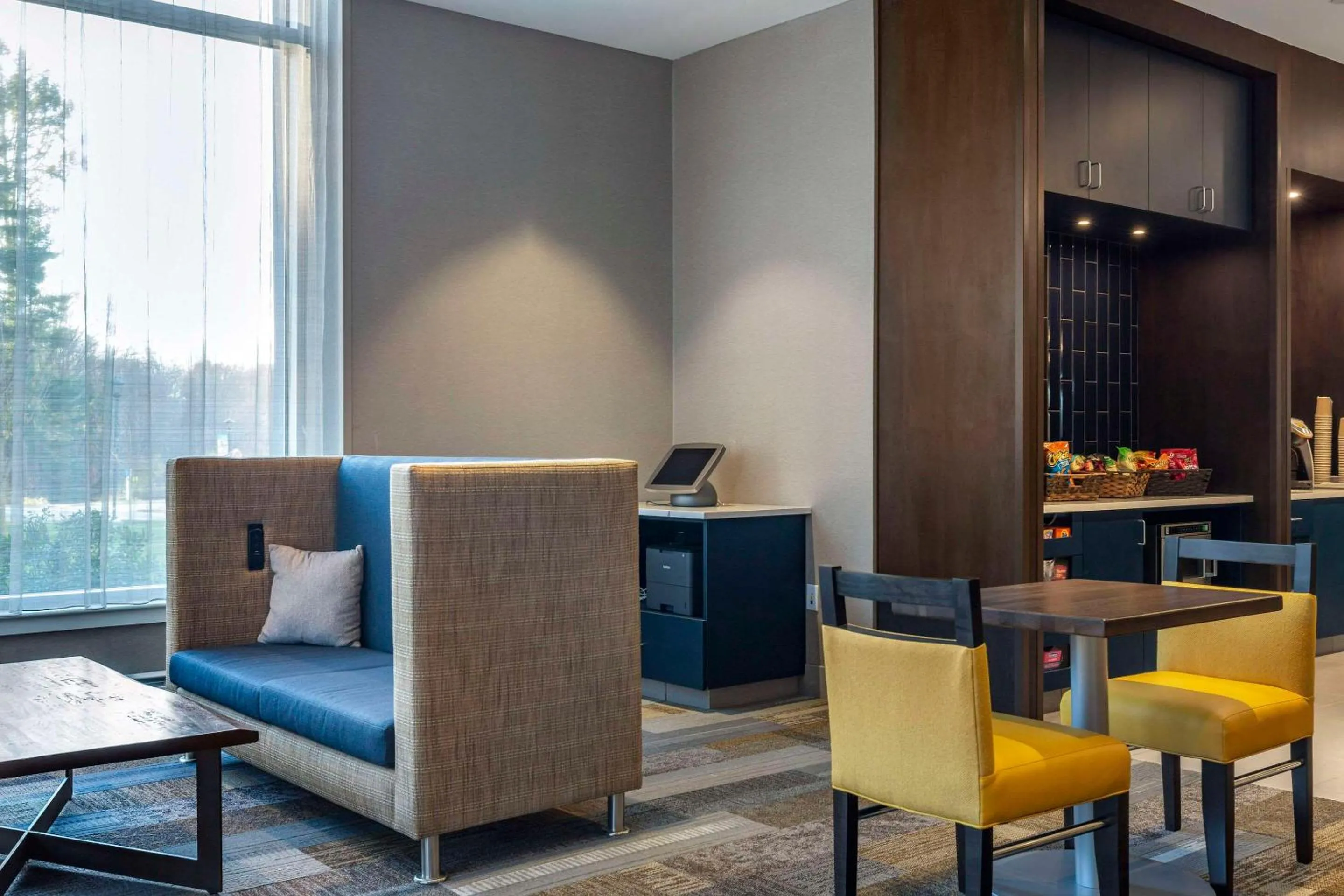 Business facilities in Cambria Hotel Manchester South Windsor