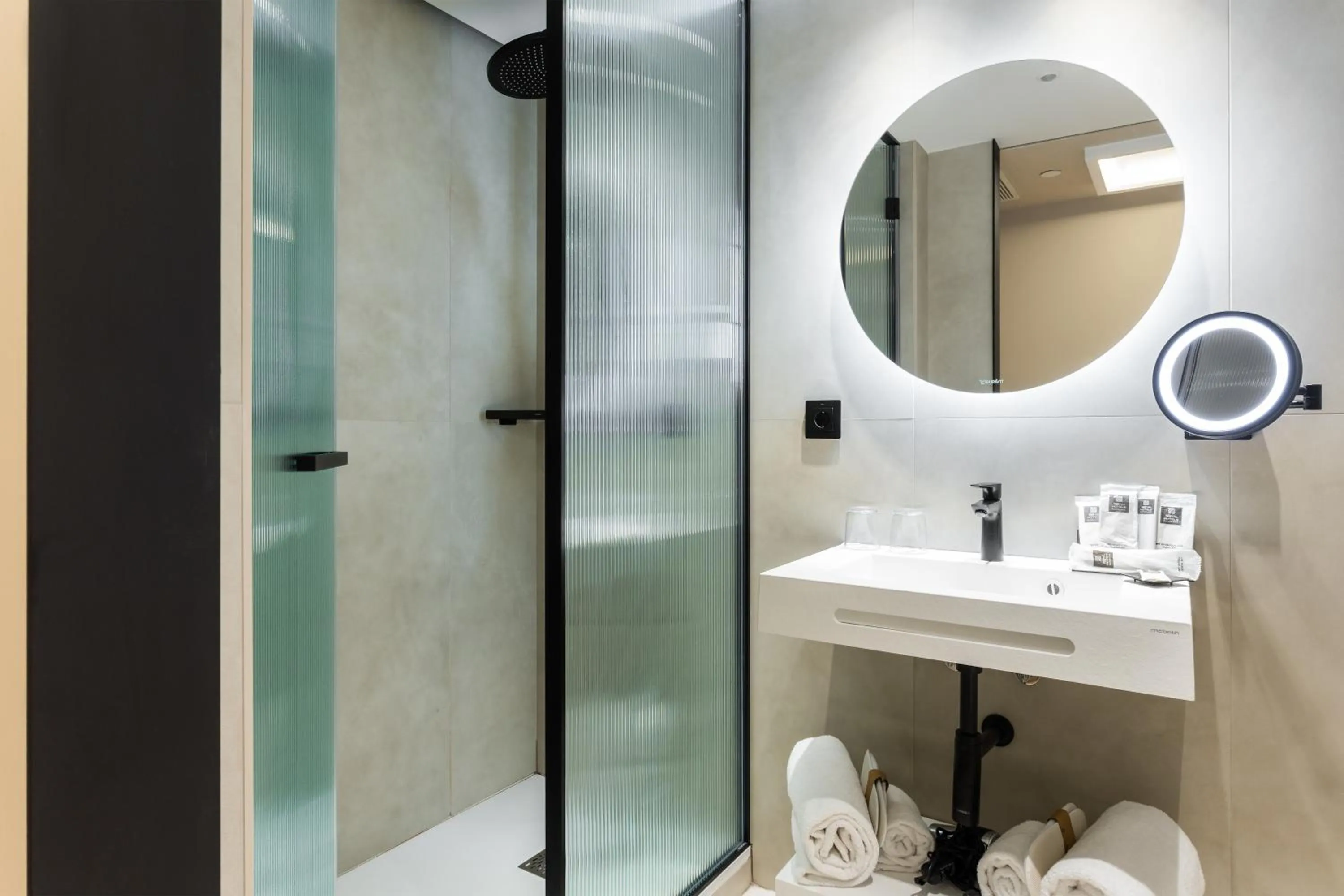 Bathroom in Royal Ramblas