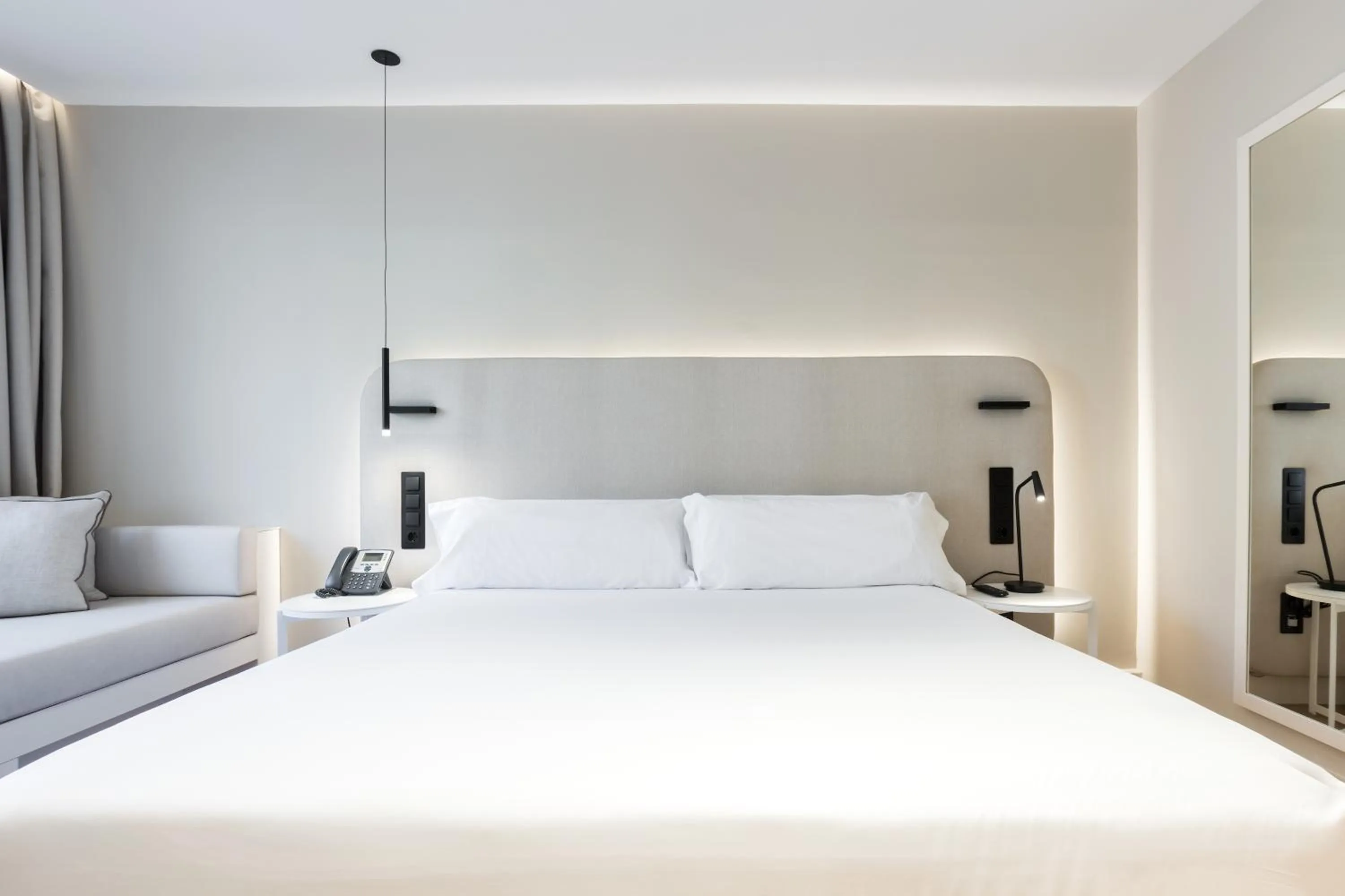 Bed in Royal Ramblas