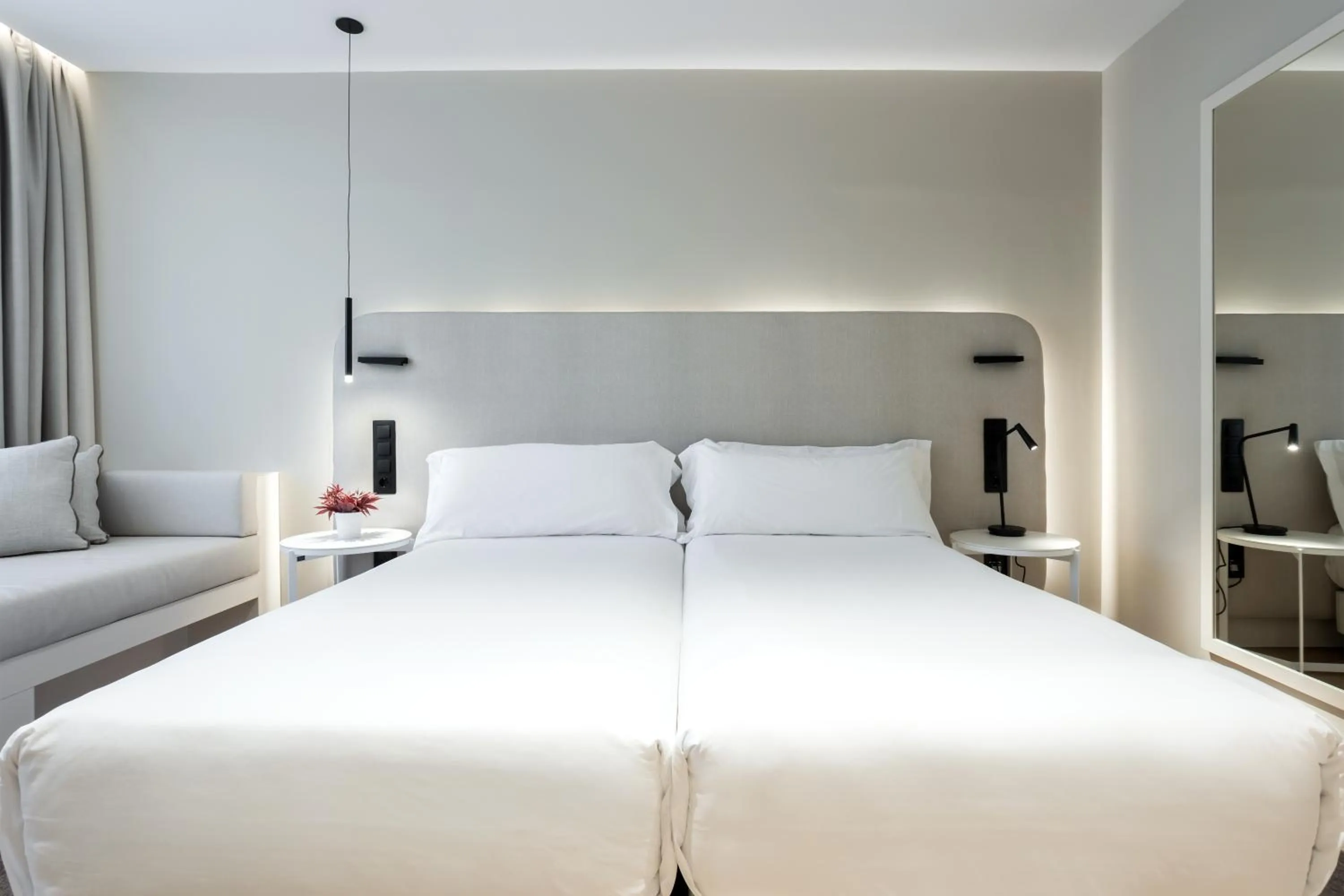 Bed in Royal Ramblas