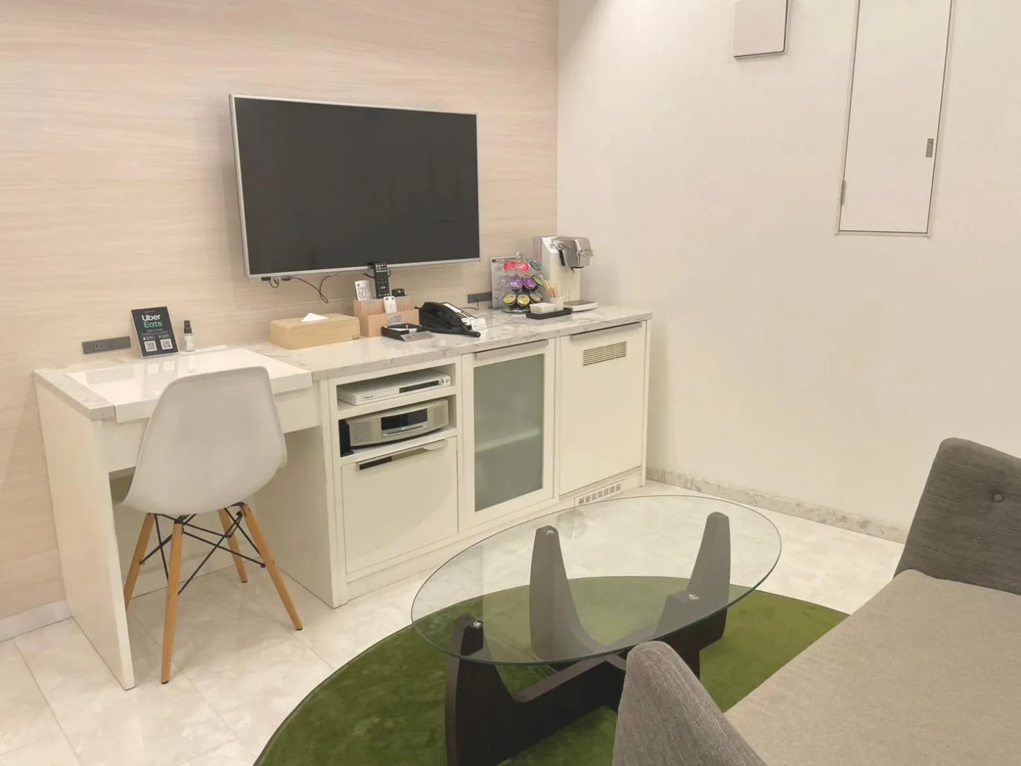 TV and multimedia in BREATH HOTEL