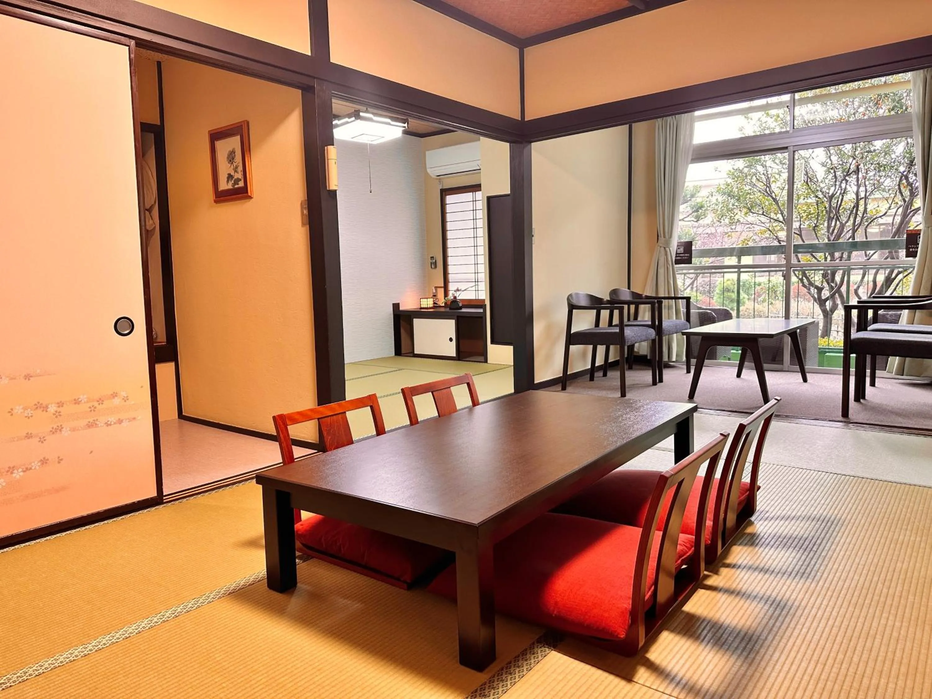 Living room in KOUBOUNOYU HONTEN