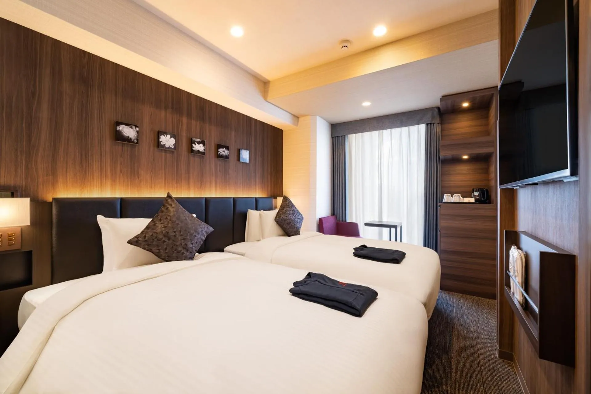 Photo of the whole room, Bed in Hotel Shuranza MAKUHARI BAY