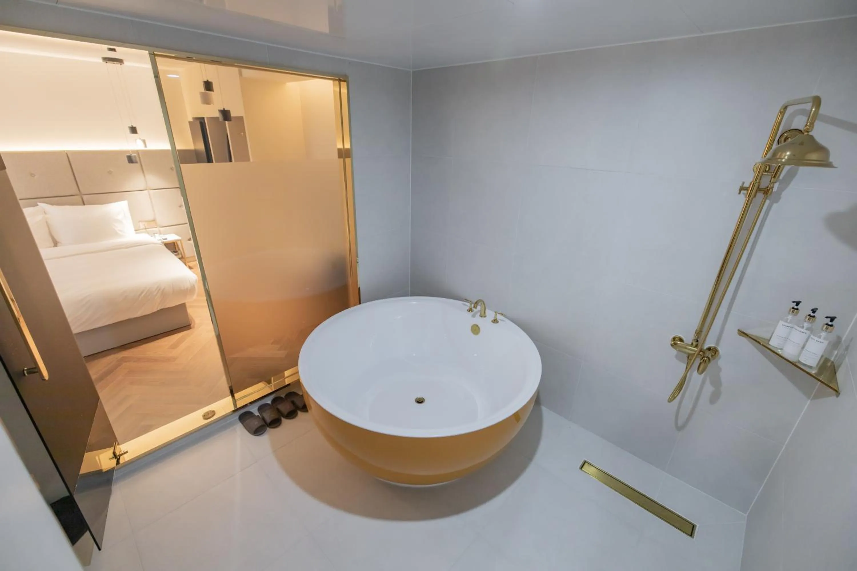 Bath in Denbasta Hotel Heritage