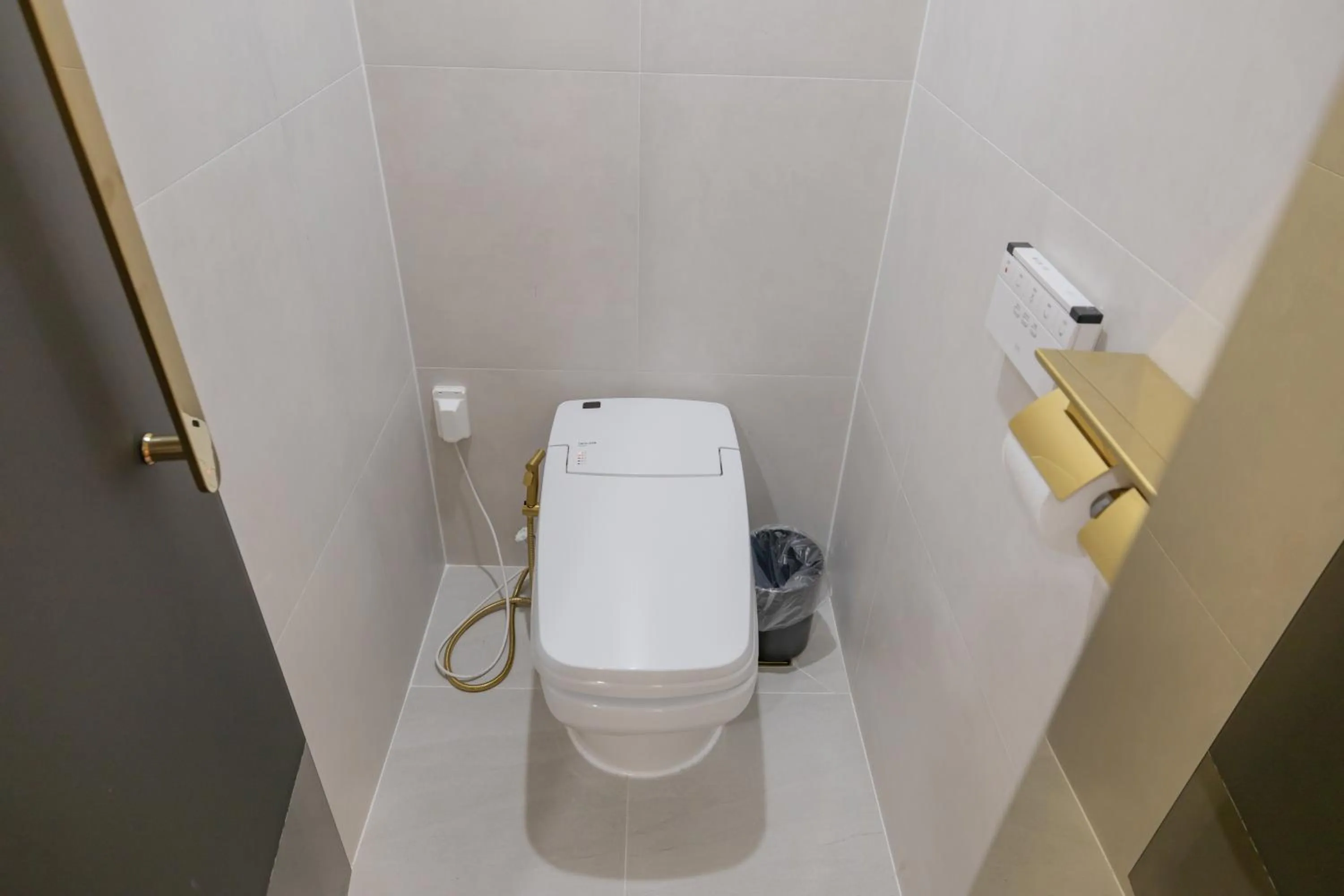 Toilet in Denbasta Hotel Heritage