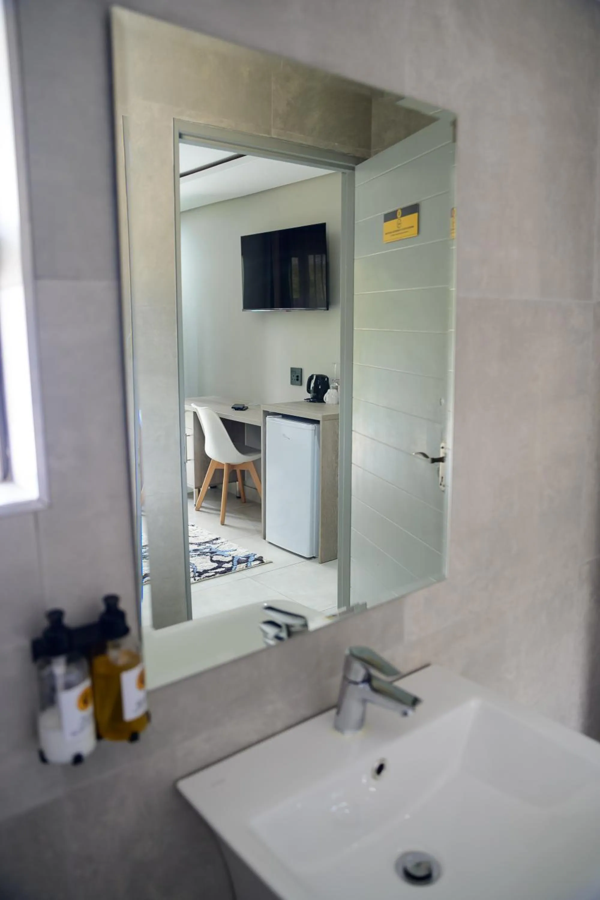 Bathroom in Khayalami Hotel - Mbombela