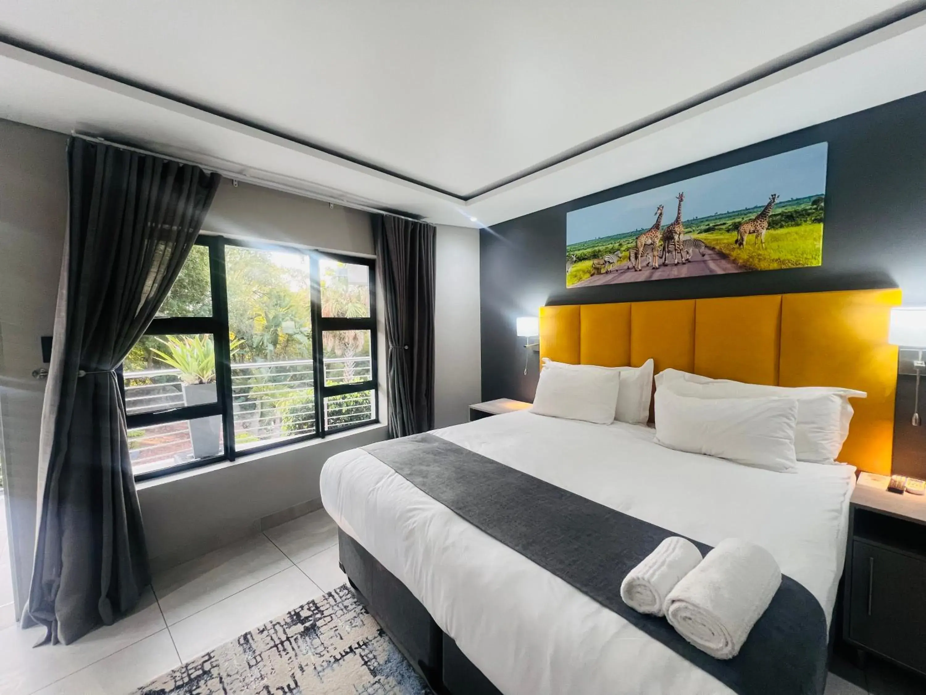 Deluxe King Room in Khayalami Hotel - Mbombela Deluxe King Room in Khayalami Hotel - Mbombela