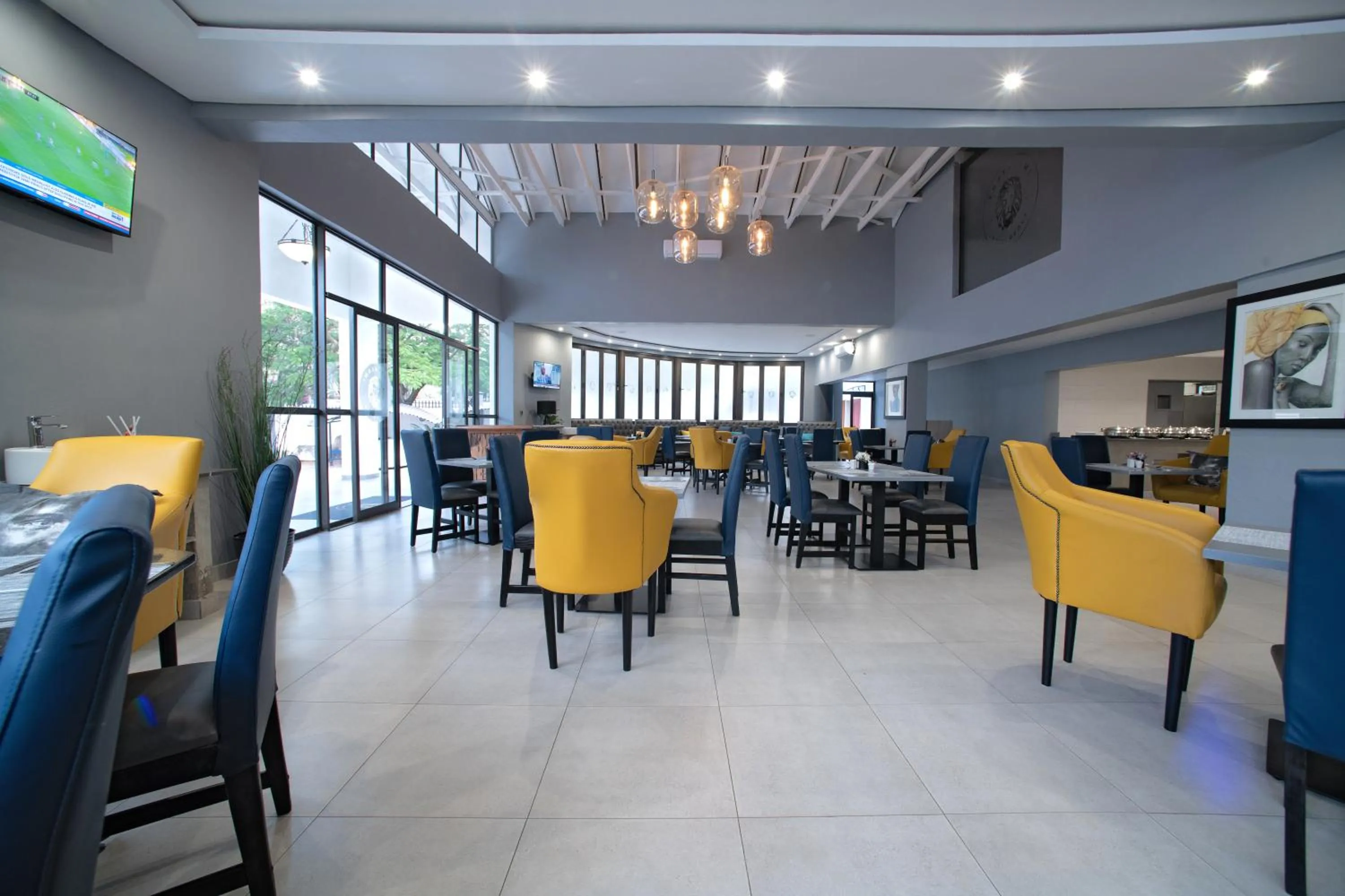 Dining area in Khayalami Hotel - Mbombela