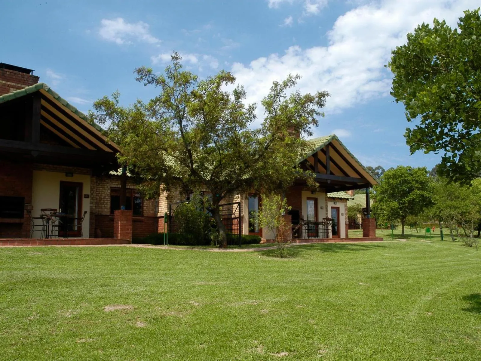 Property building in Penny's Place on Greenway