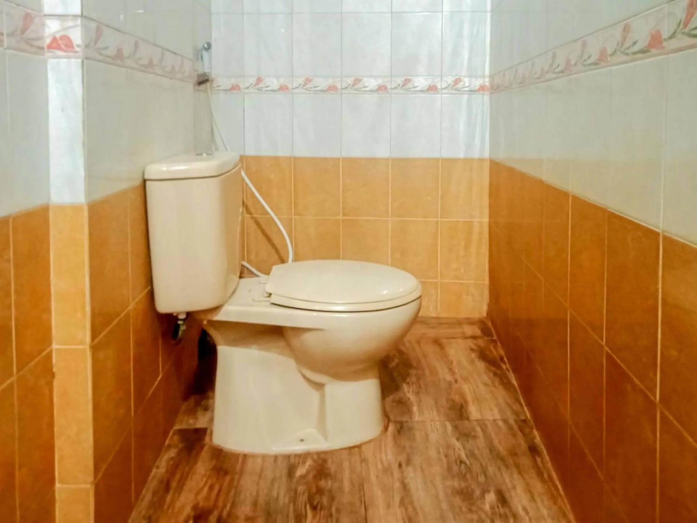 Bathroom in Homestay Akik Hijau Near Panakkukang