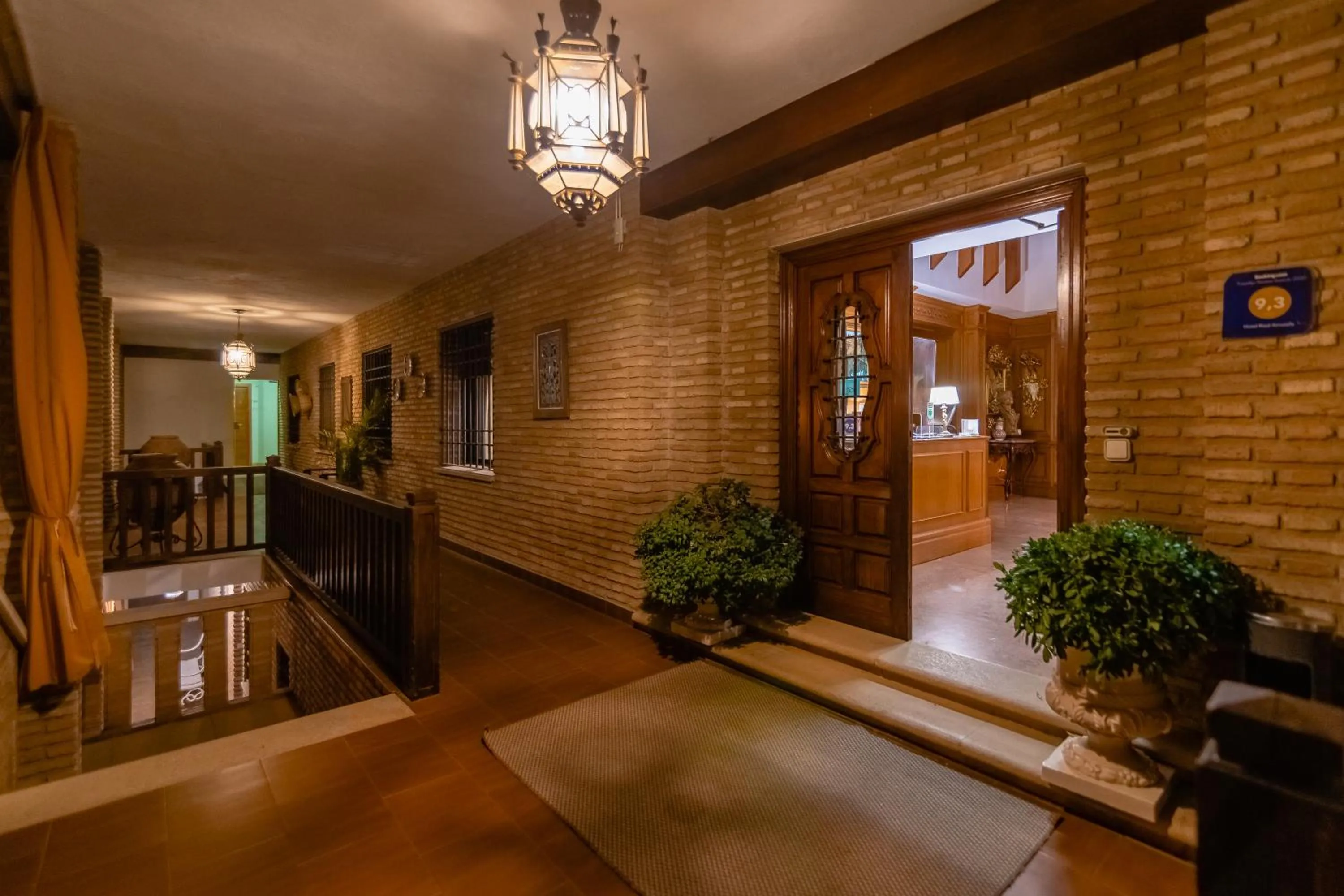 Property building in Hotel Riad Arruzafa