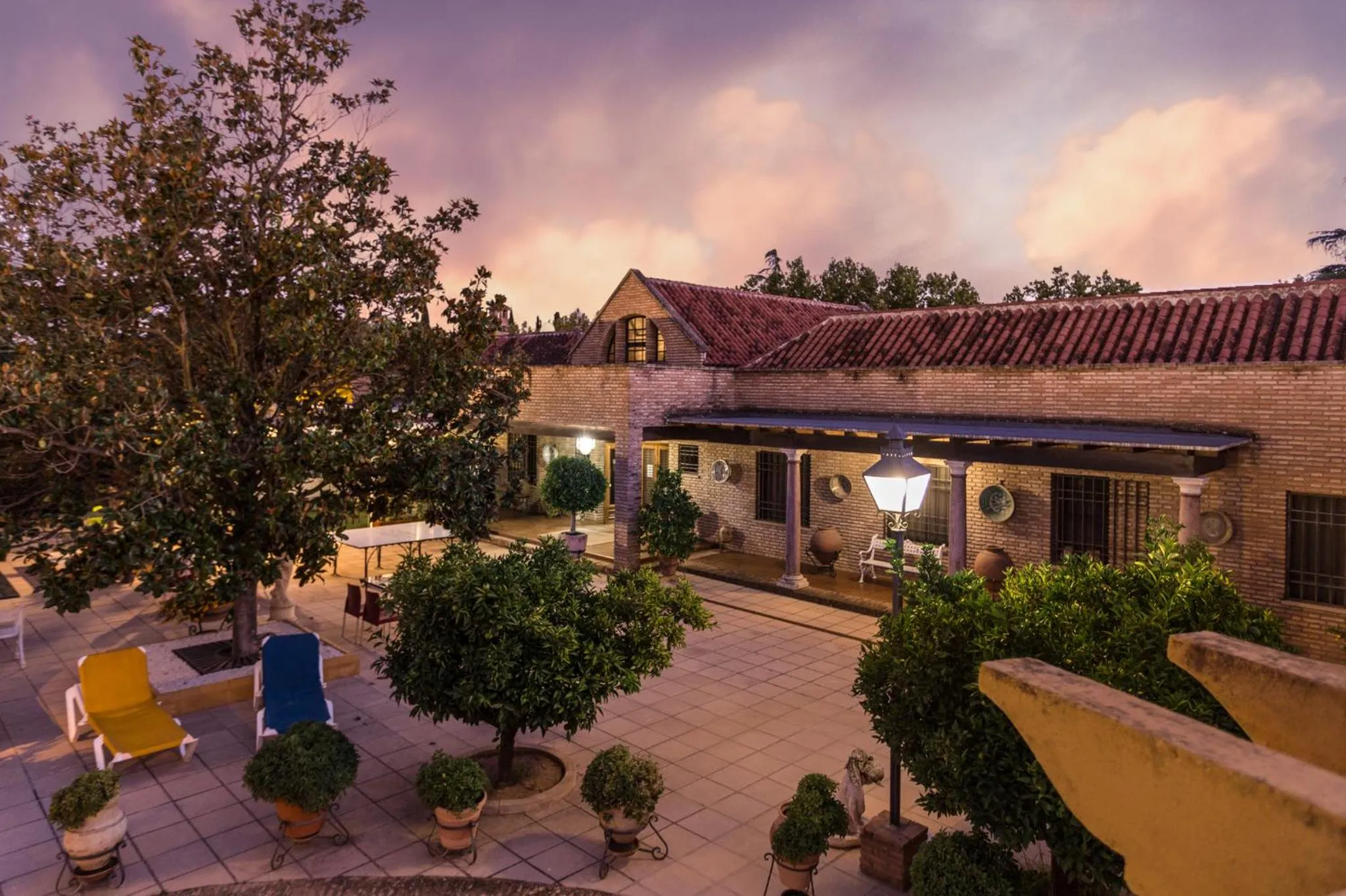 Night in Hotel Riad Arruzafa