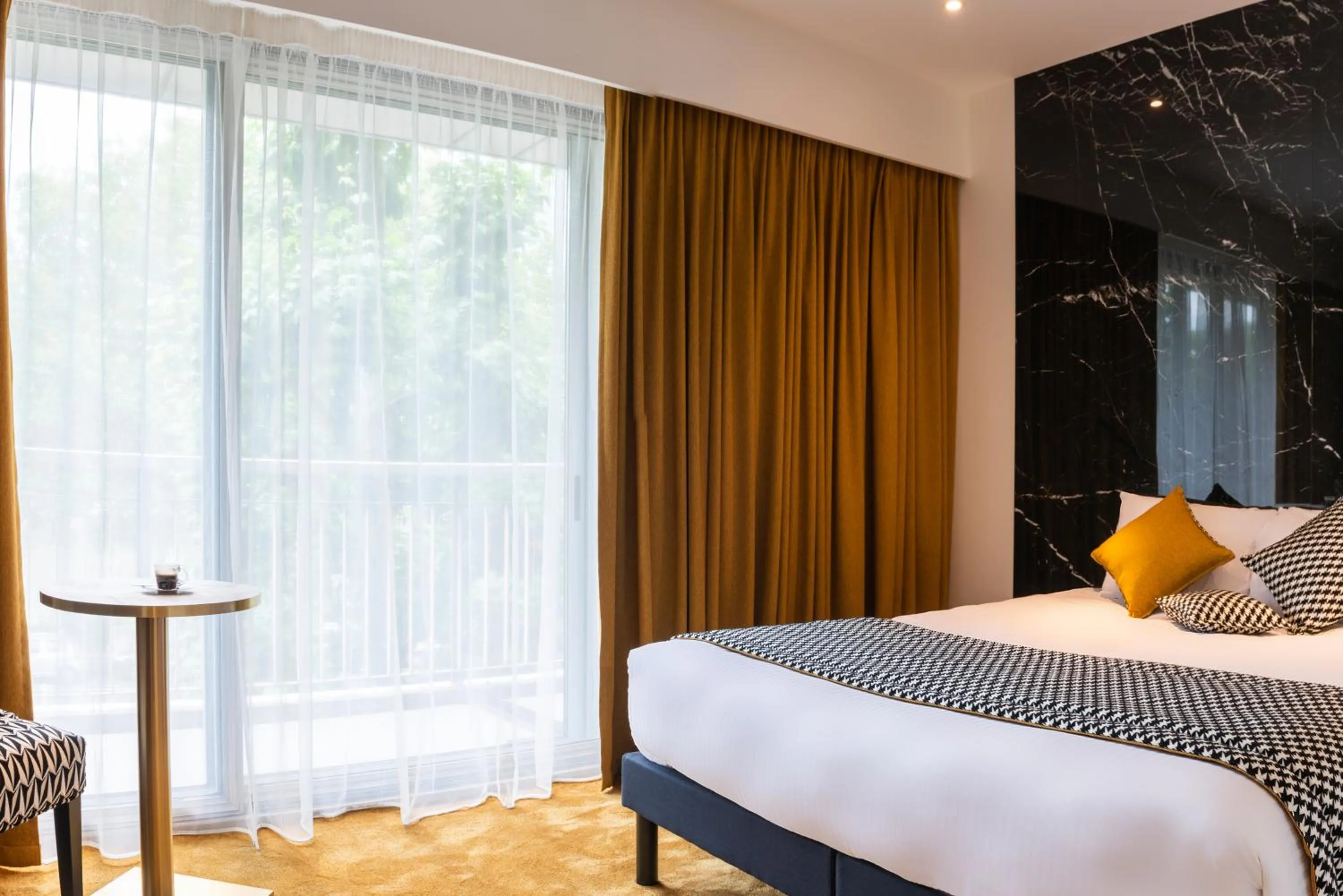 Bed in Hôtel d'Angleterre Rouen Centre Gare