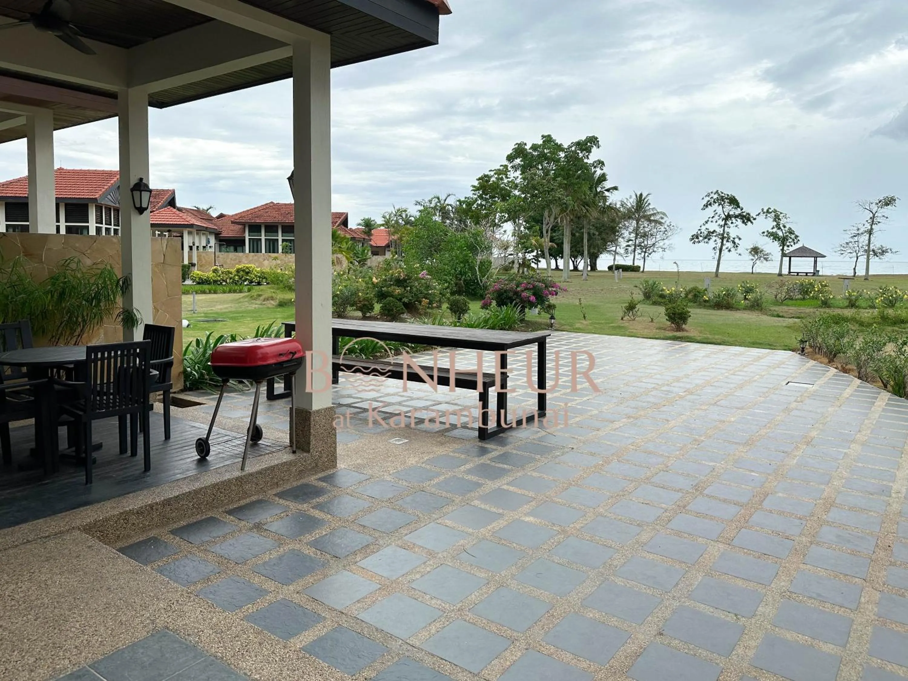 Patio in Bonheur at Karambunai