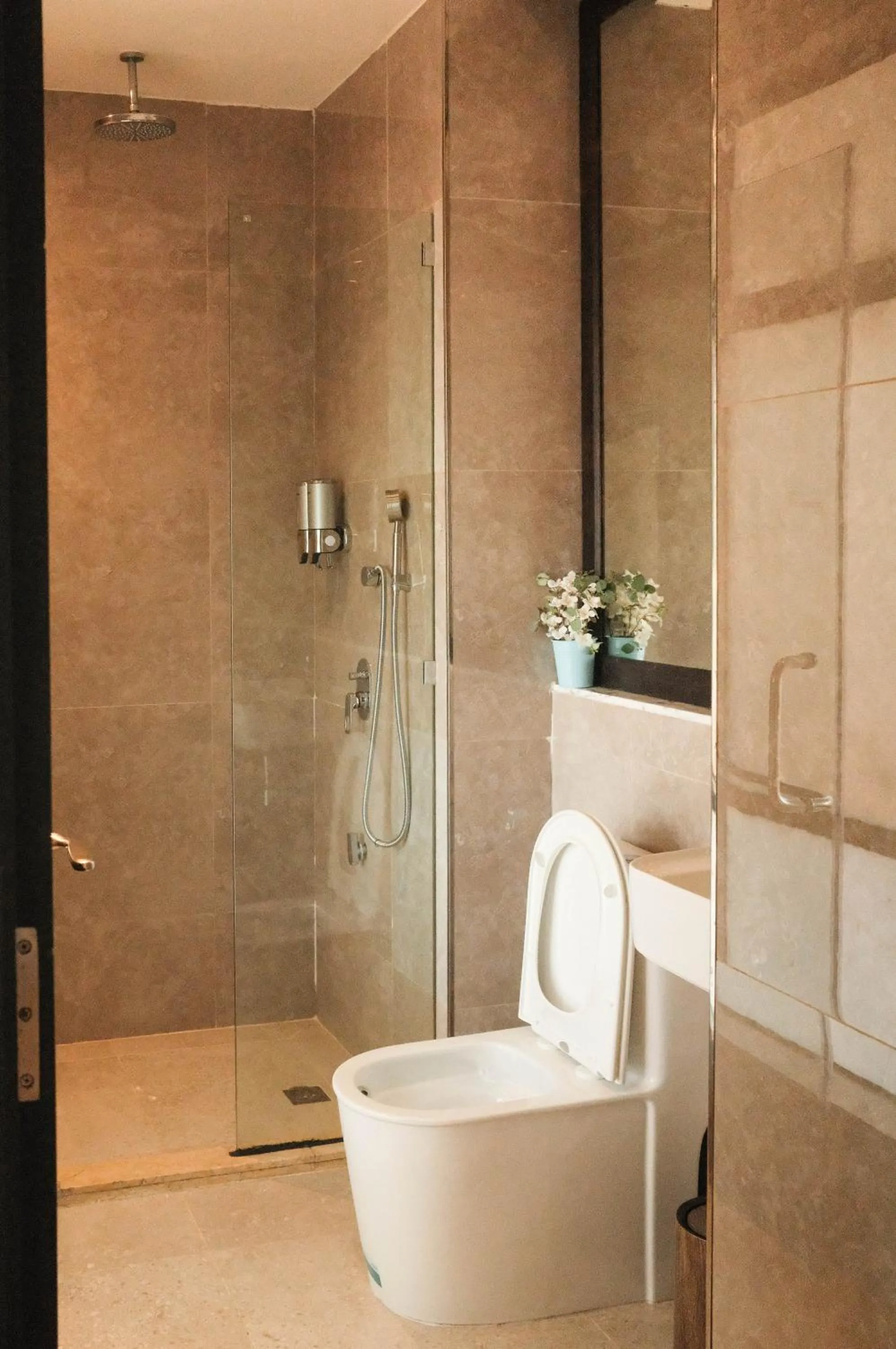 Shower in Bonheur at Karambunai