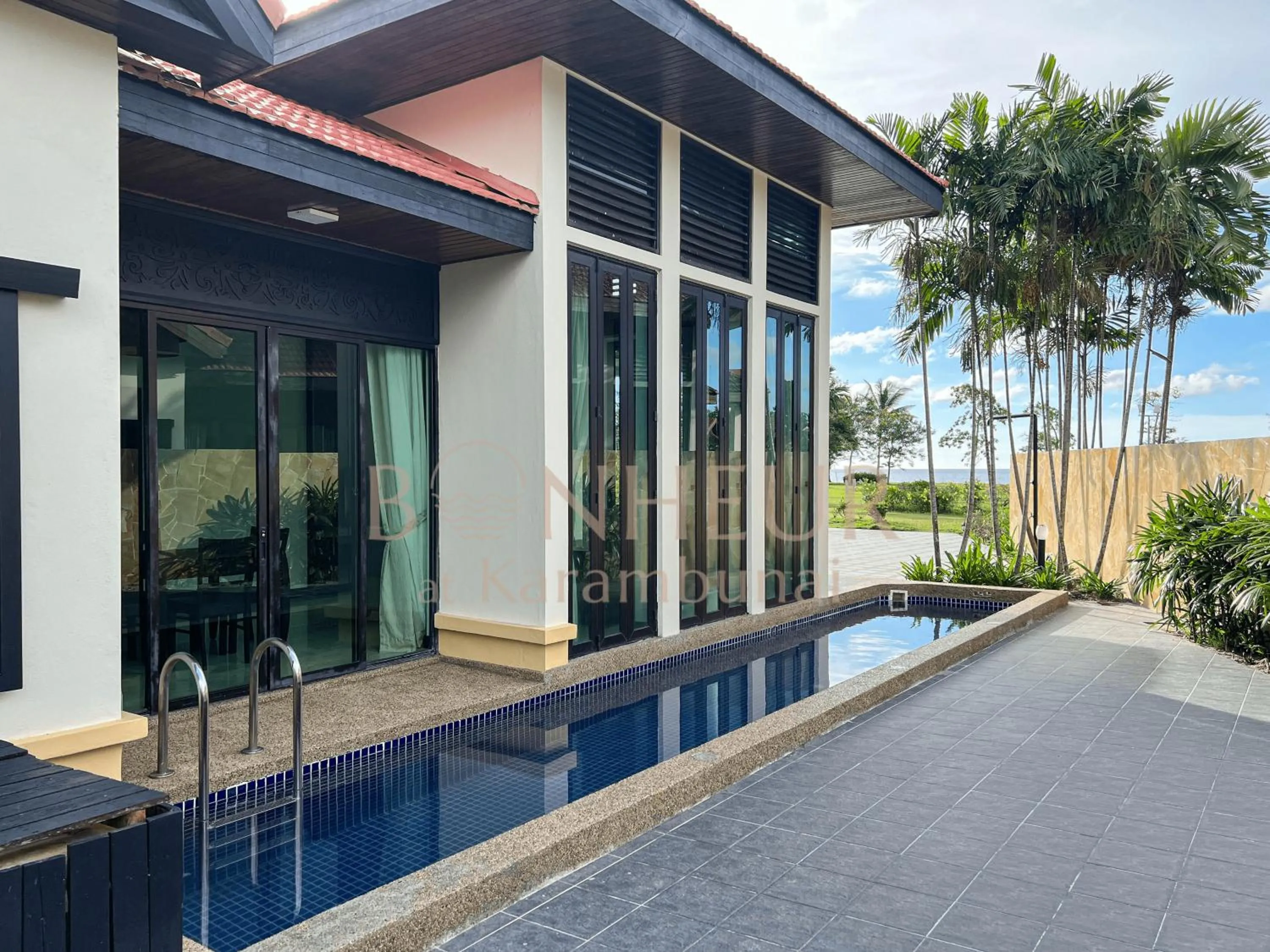 Garden view in Bonheur at Karambunai