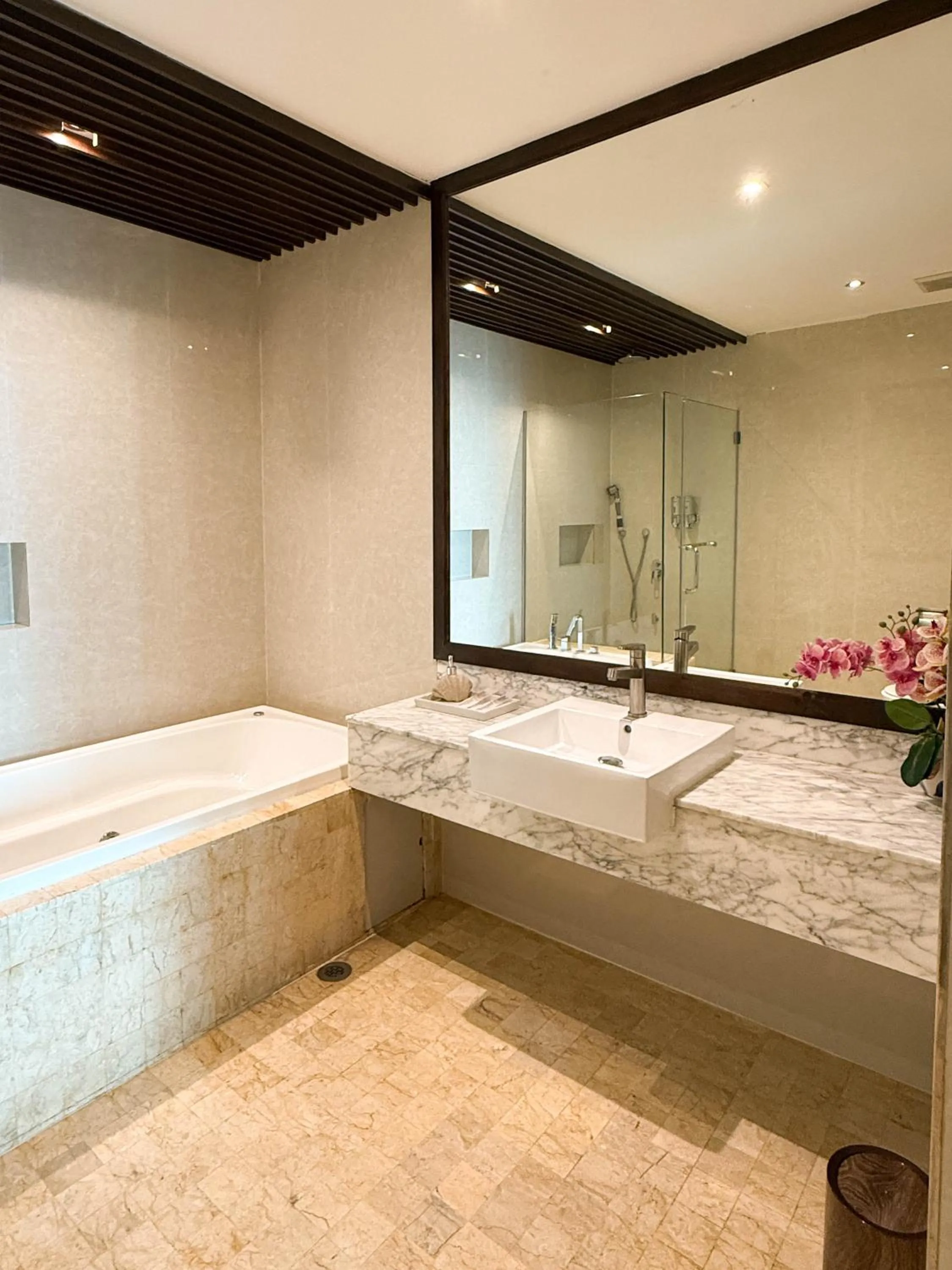 Bathroom in Bonheur at Karambunai