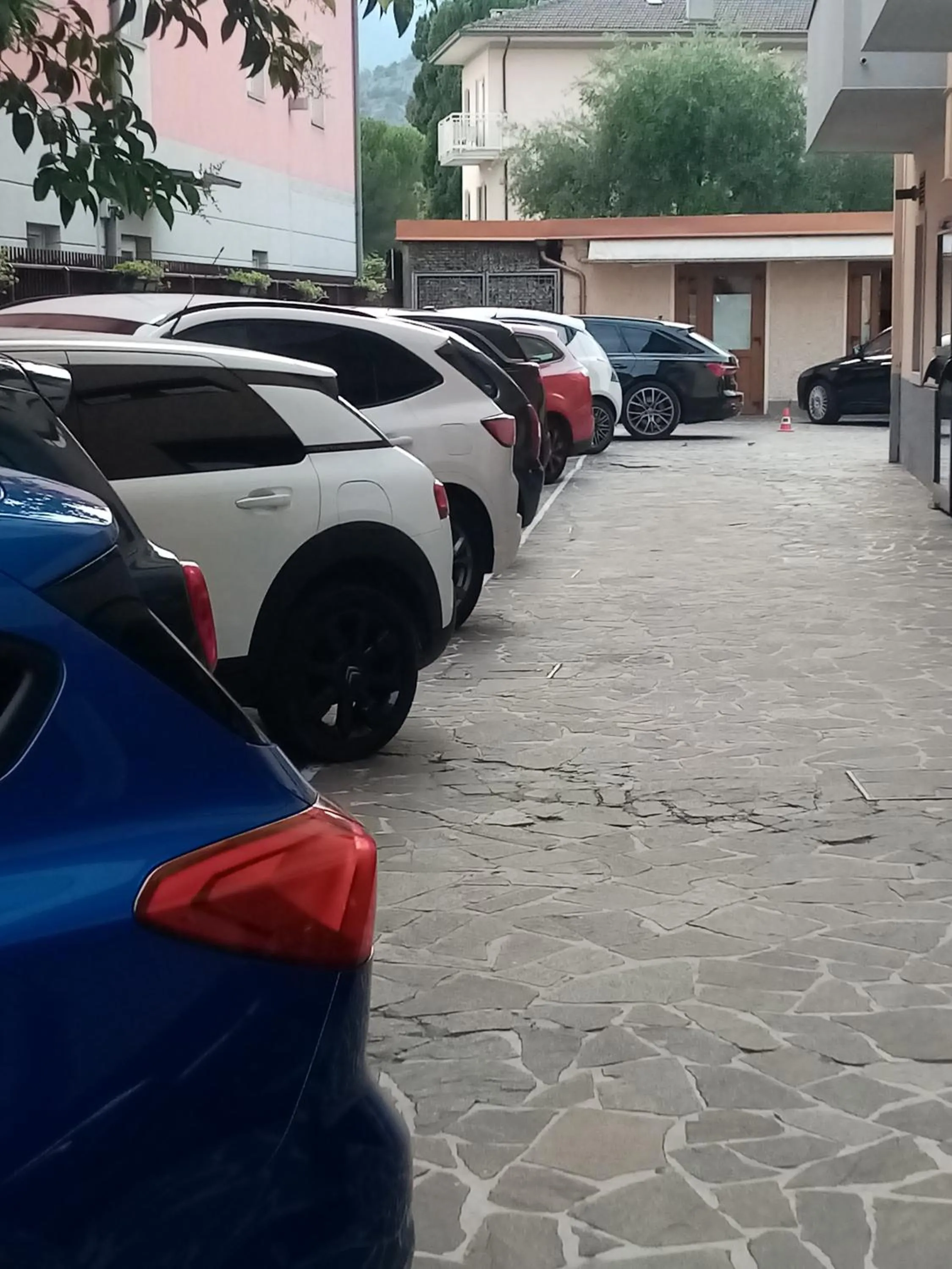 Parking in Hotel Aurora & Appartamenti