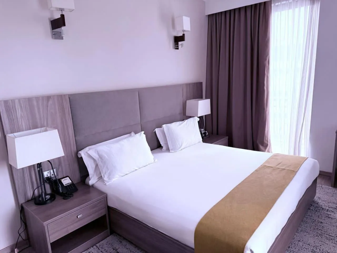 Bed in TH BonRoyal Hotel