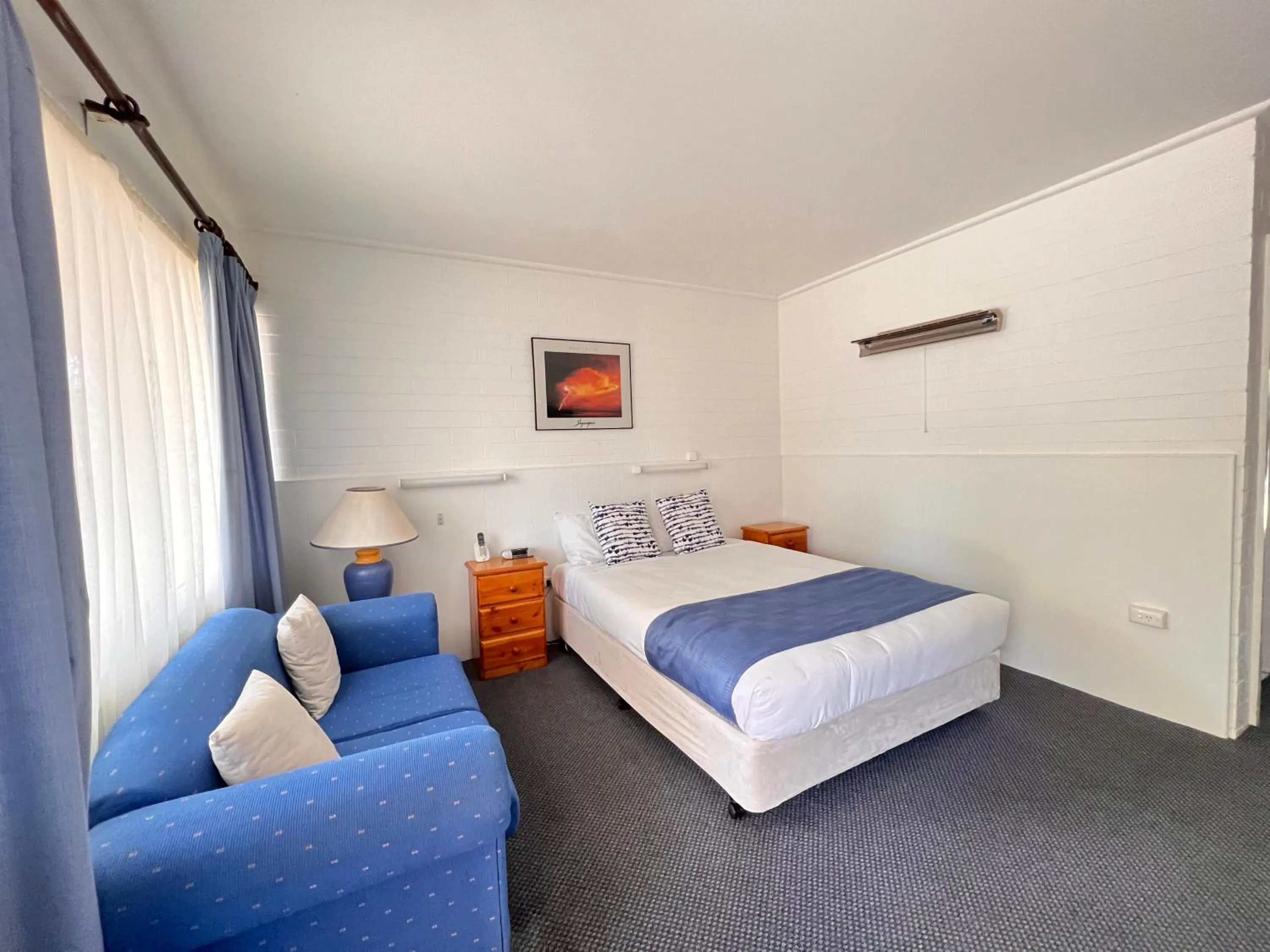 Bed in Sturt Motel Balranald
