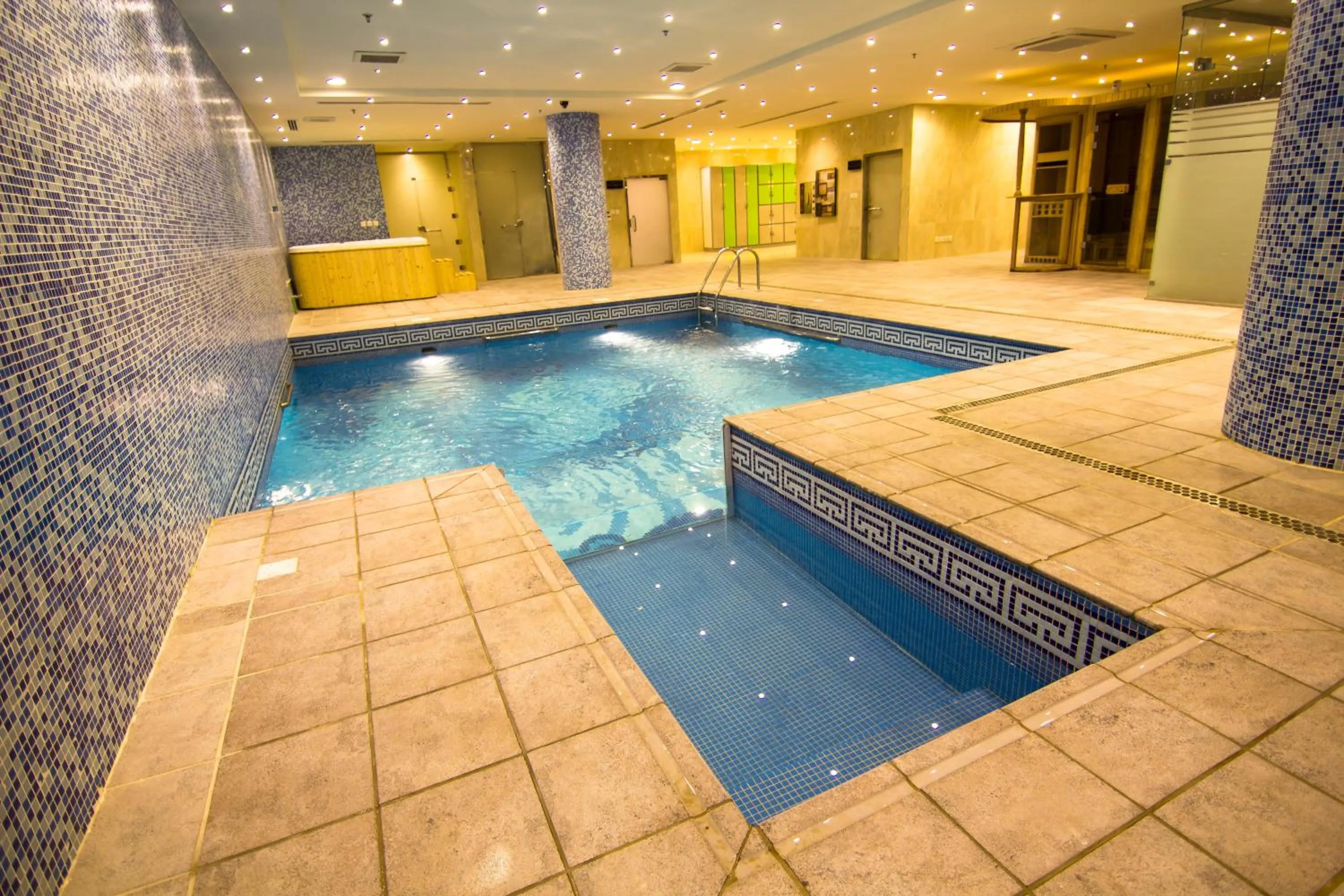Swimming pool in Rest Night Serviced Apartments- AlHamra
