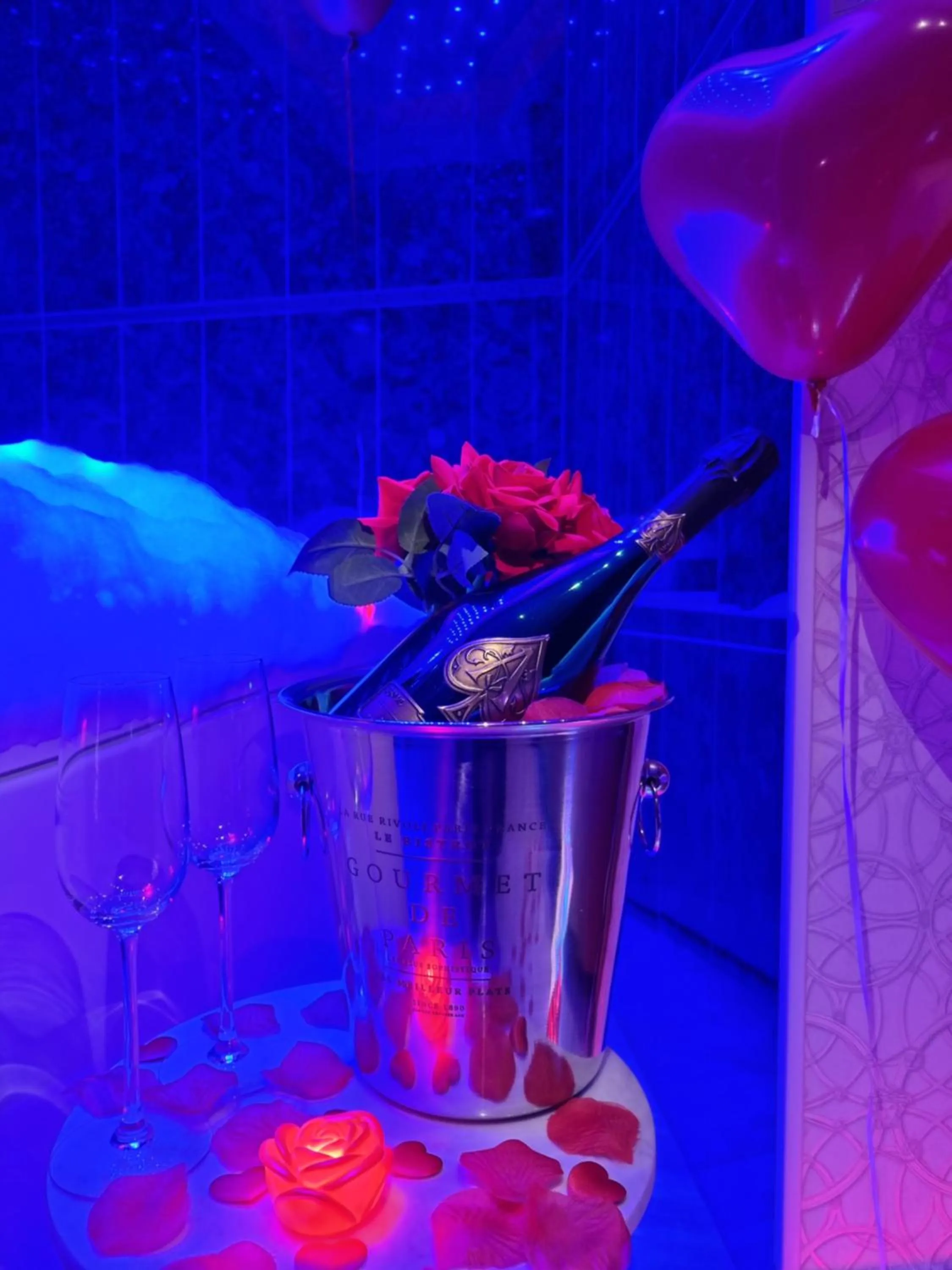 Twin Towers Naples Luxury