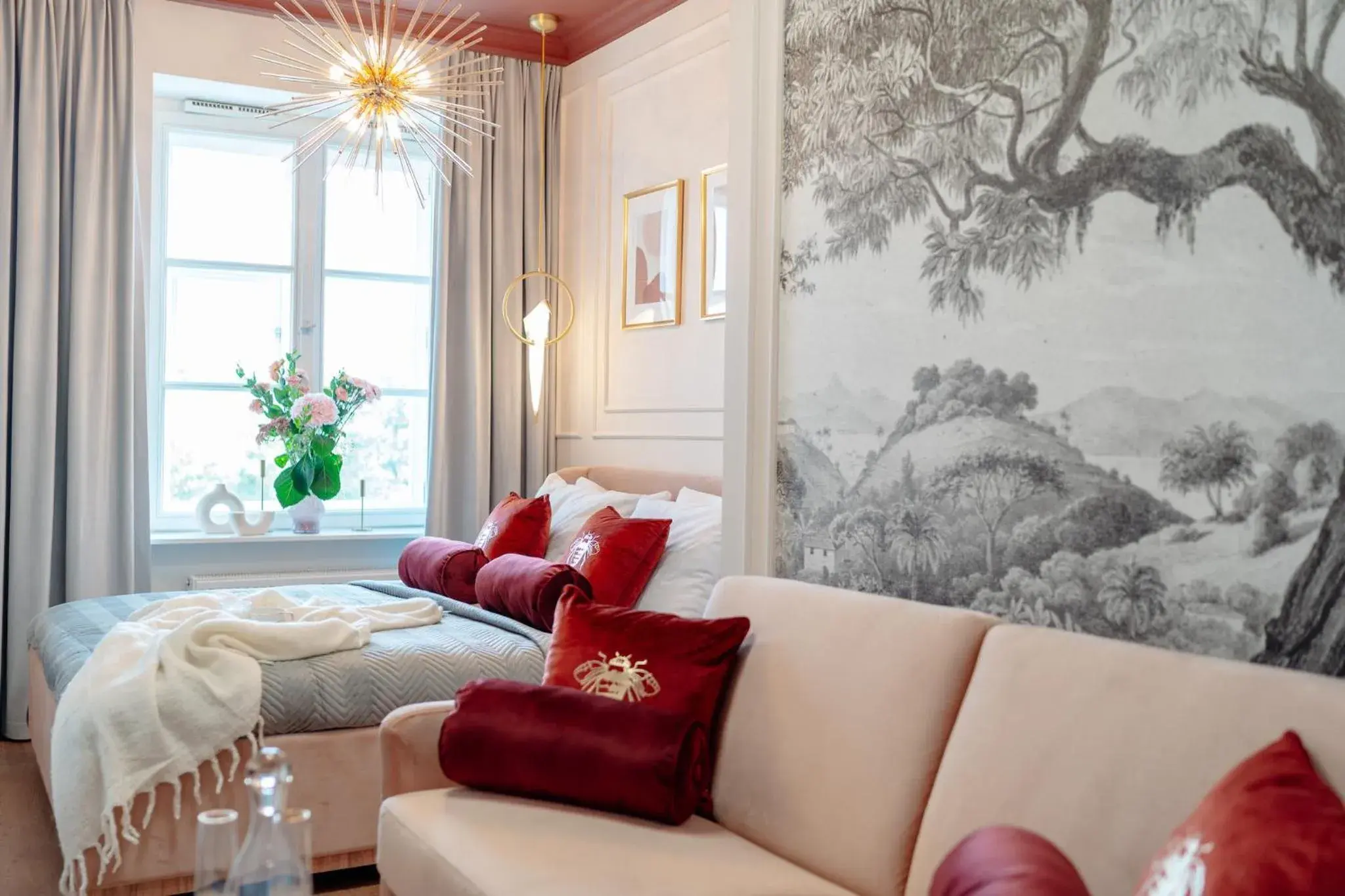 Superior studio with king size bed and old town view in Warsaw Story - LoftAffair Collection Superior studio with king size bed and old town view in Warsaw Story - LoftAffair Collection