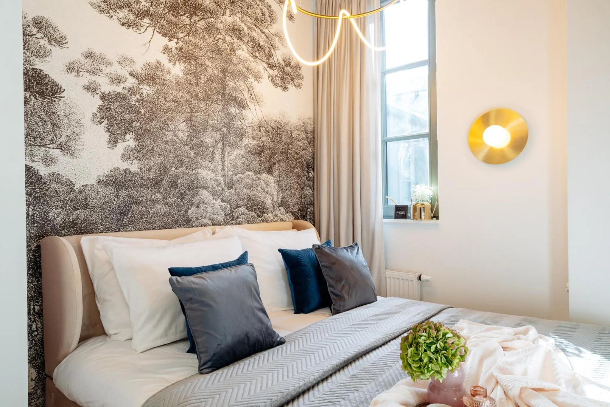 Bed in Warsaw Story - LoftAffair Collection