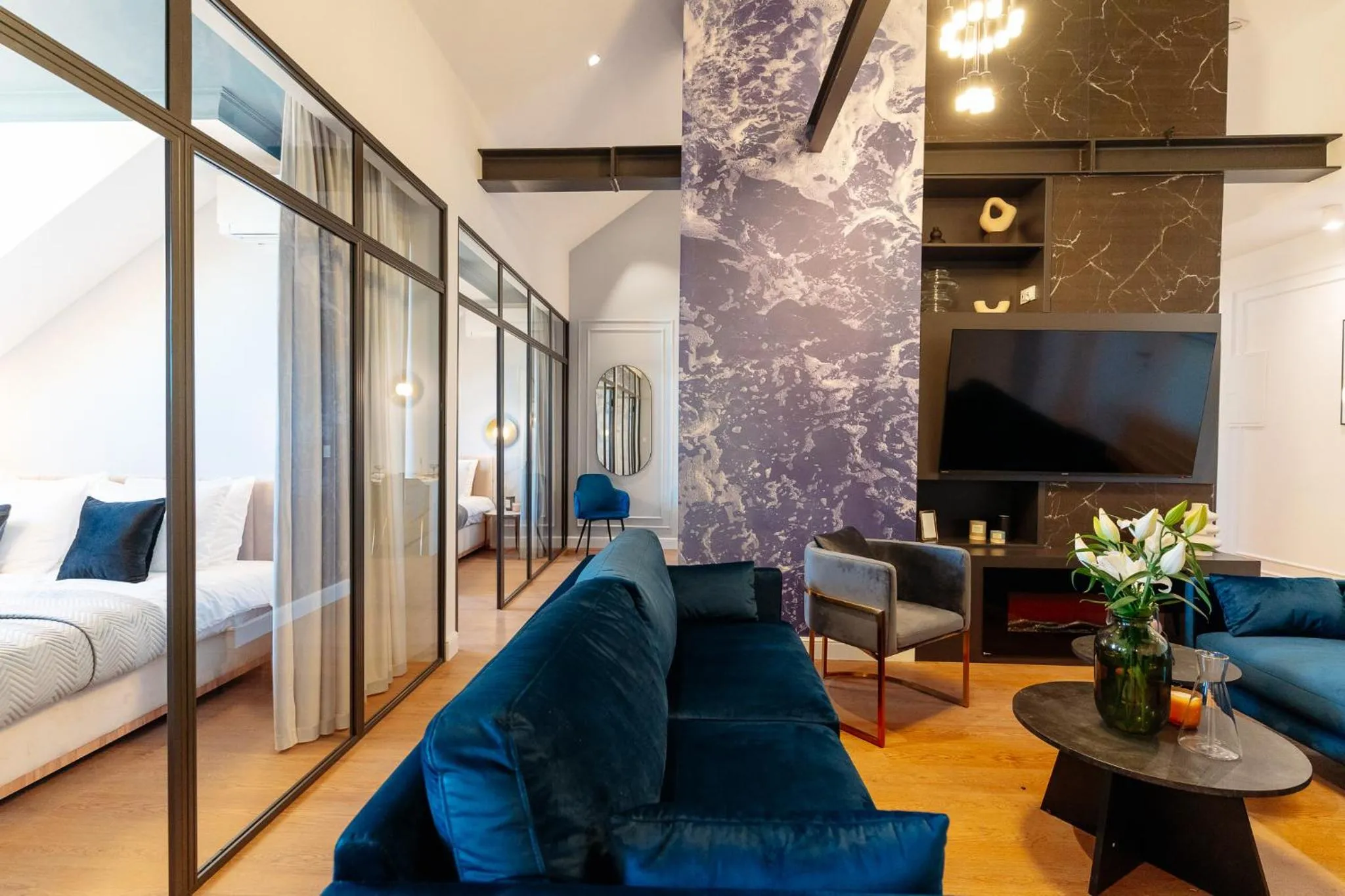 Bed in Warsaw Story - LoftAffair Collection