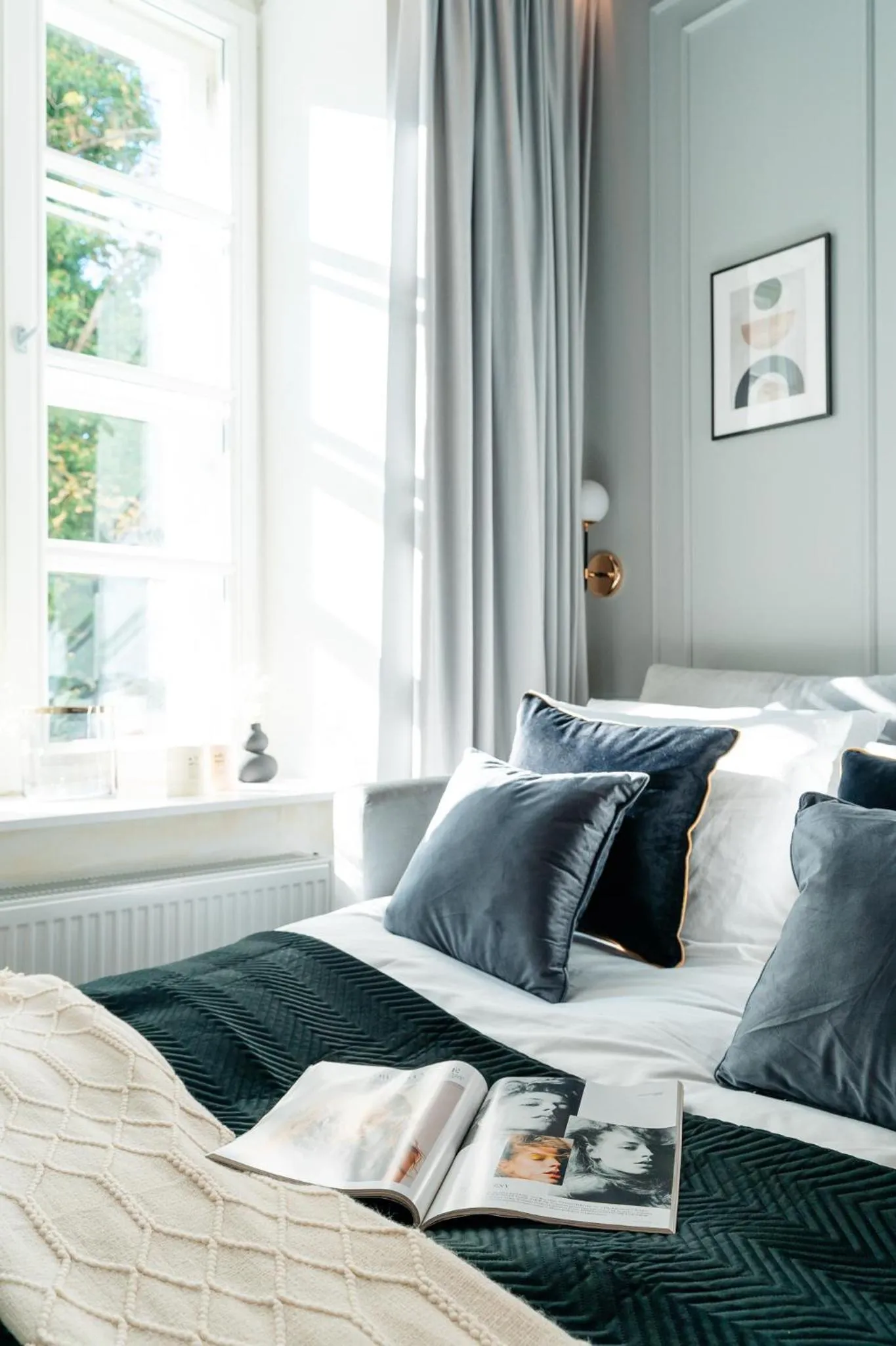 Bed in Warsaw Story - LoftAffair Collection