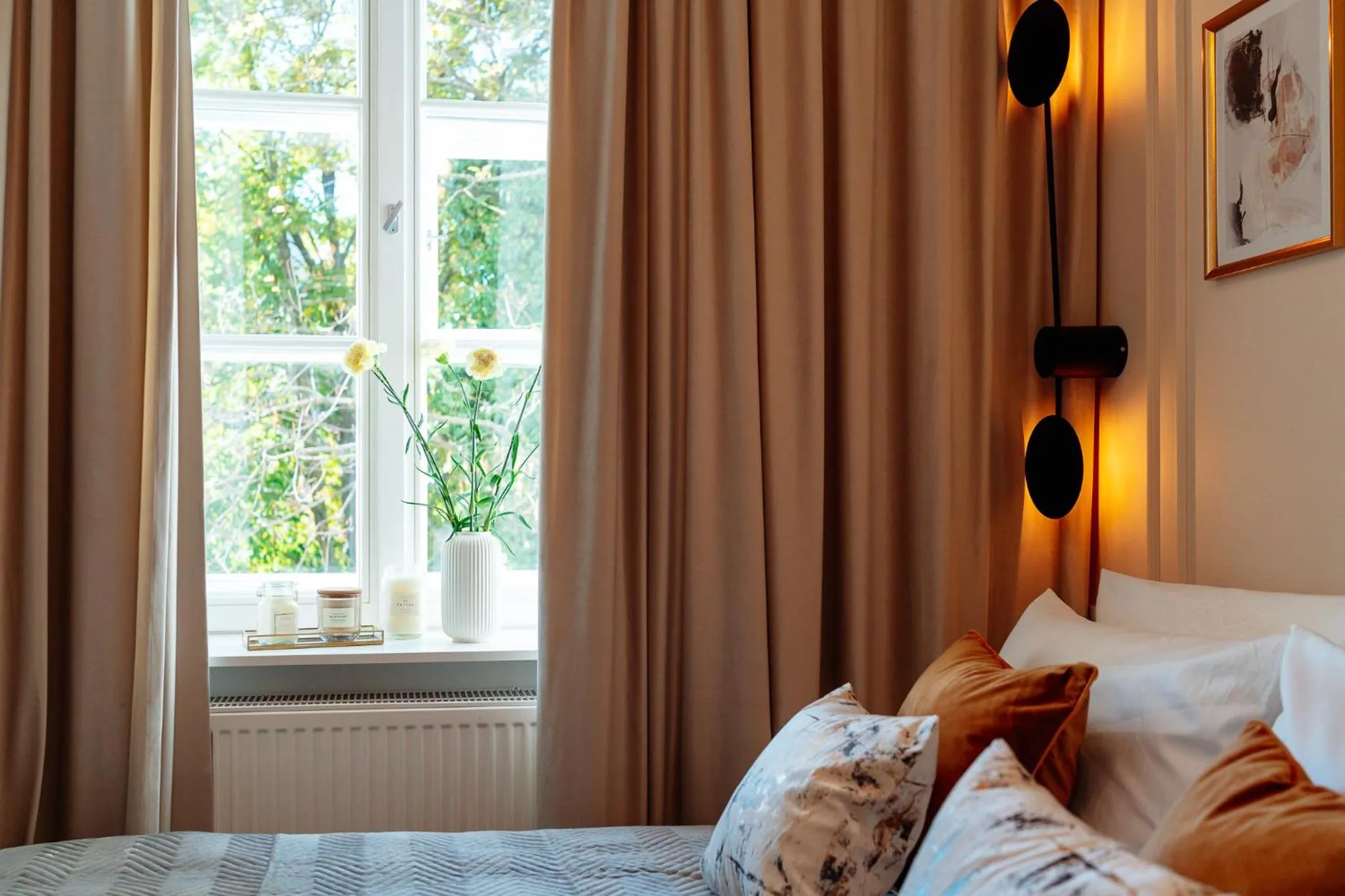 Bed in Warsaw Story - LoftAffair Collection