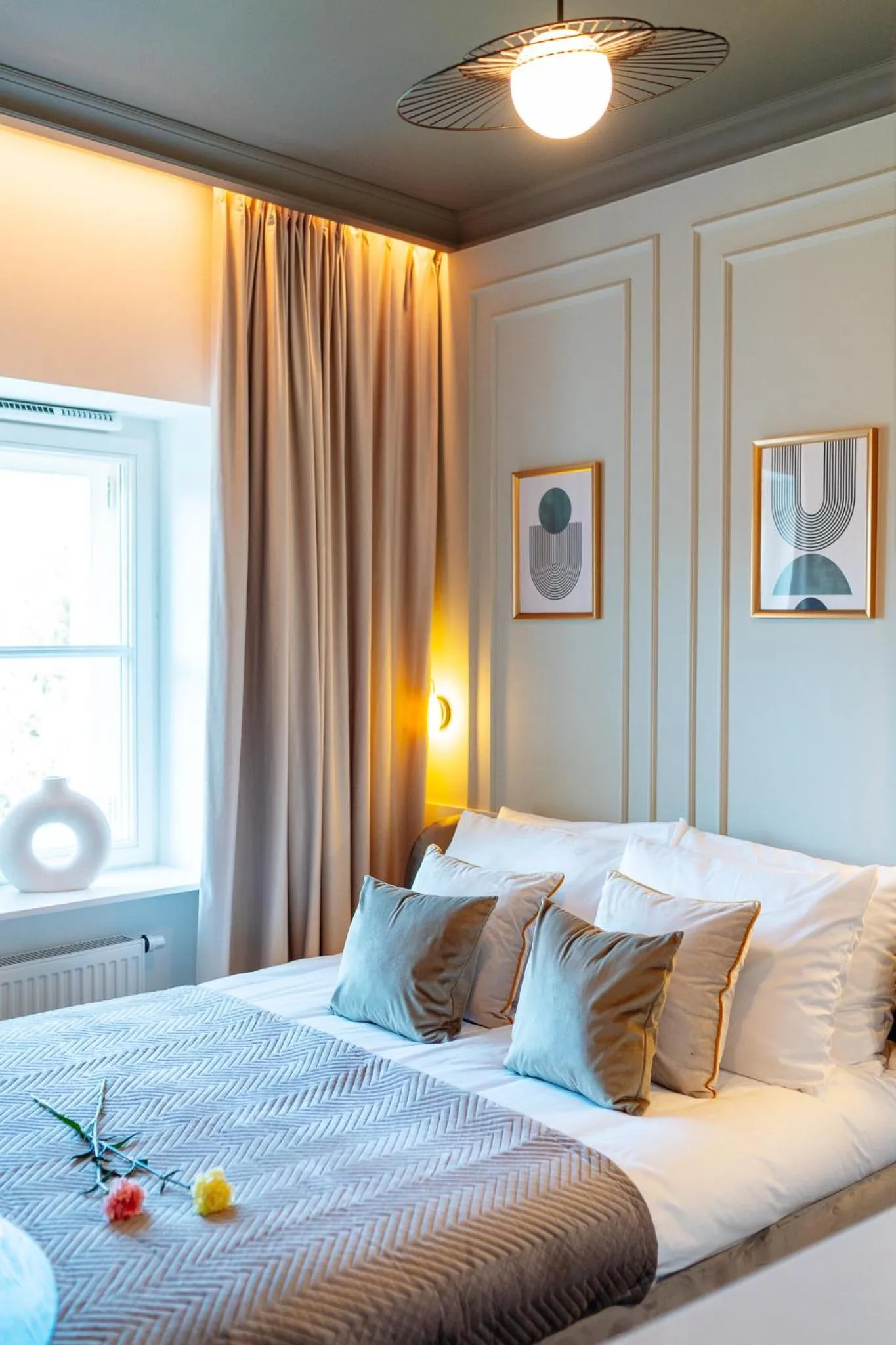 Bed in Warsaw Story - LoftAffair Collection