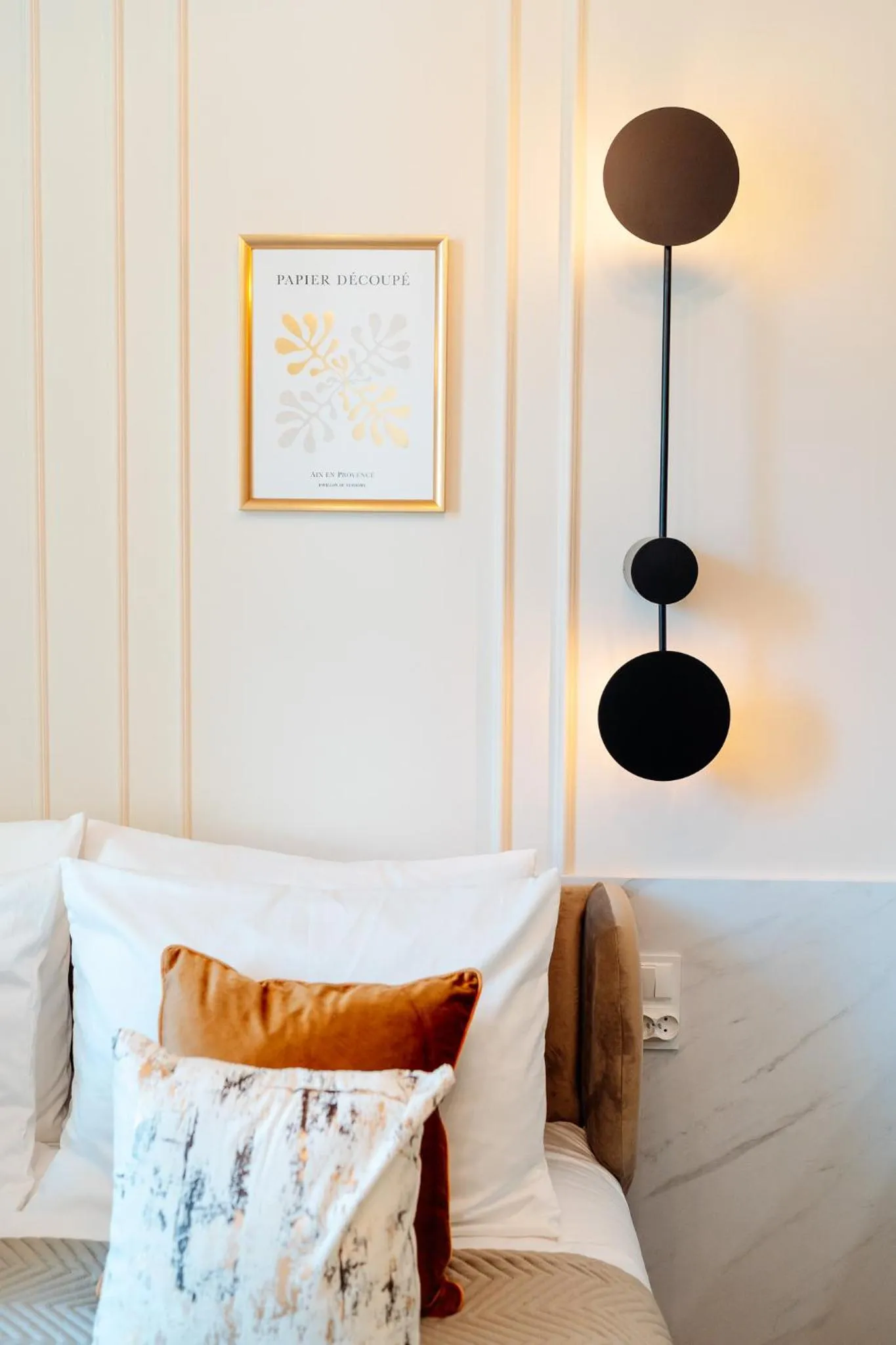 Bed in Warsaw Story - LoftAffair Collection