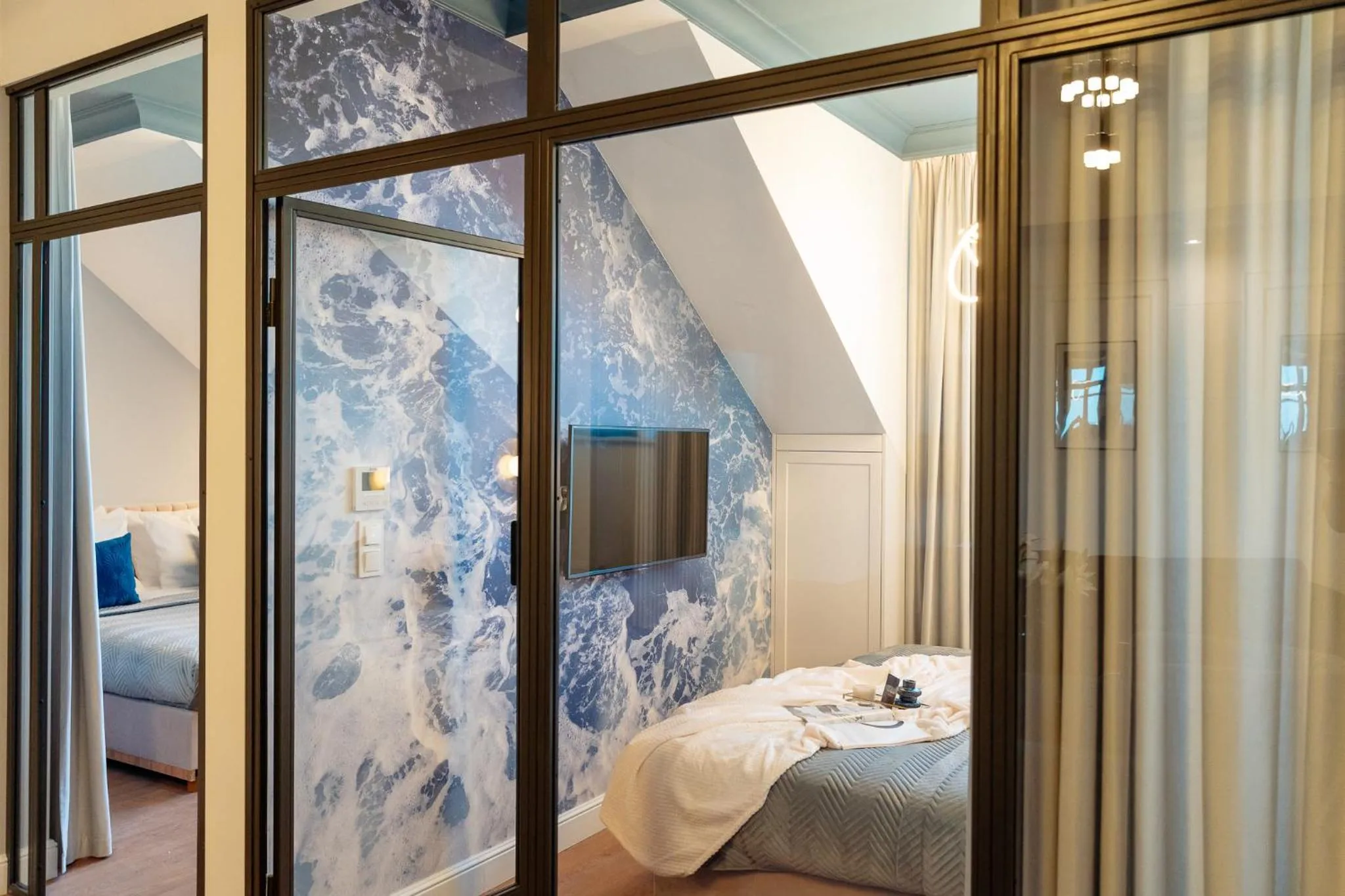 Bed in Warsaw Story - LoftAffair Collection