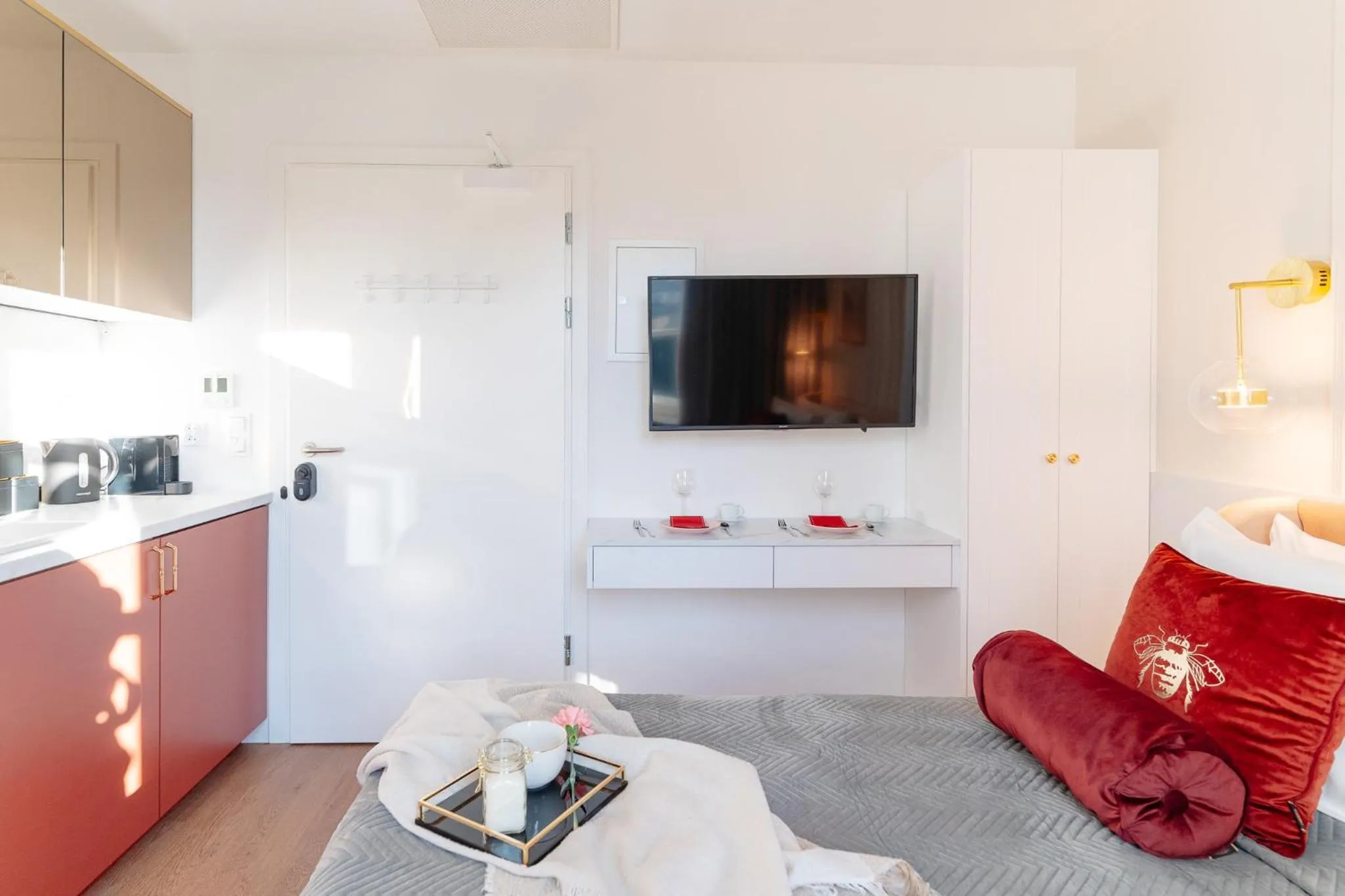 Bed in Warsaw Story - LoftAffair Collection