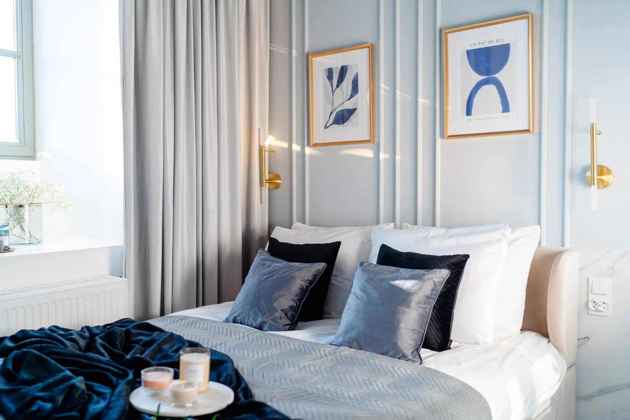 Photo of the whole room, Bed in Warsaw Story - LoftAffair Collection